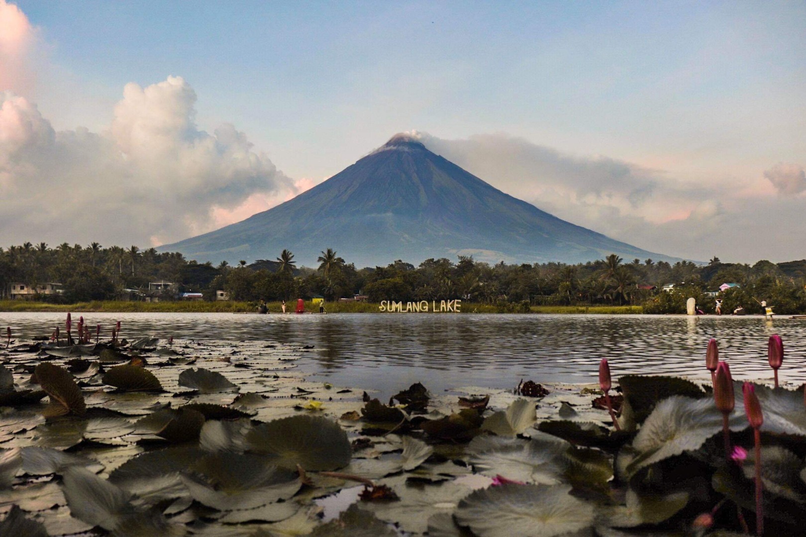 阿爾拜馬榮火山天際線之旅