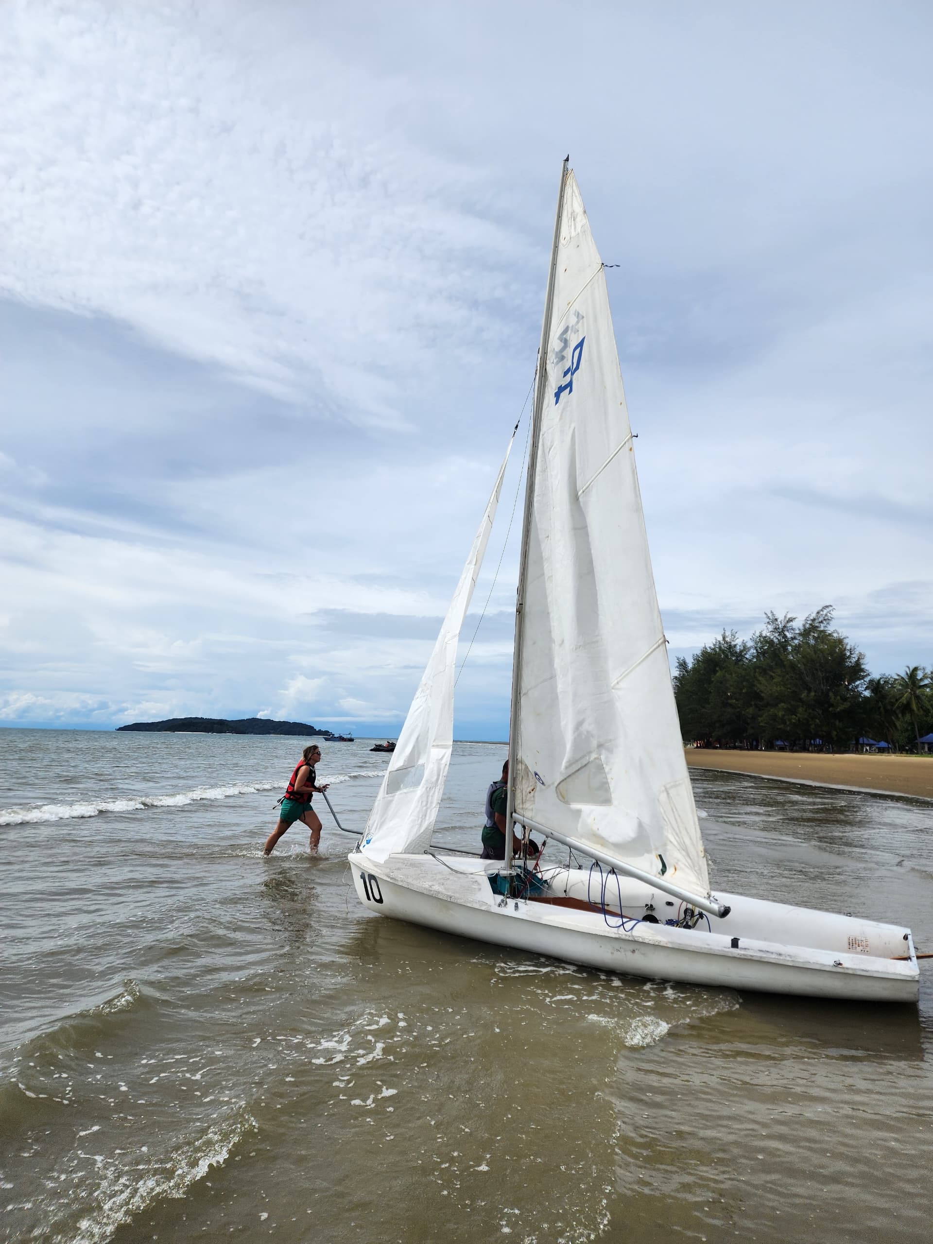 Learn to Sail Program in Tanjung Aru Beach