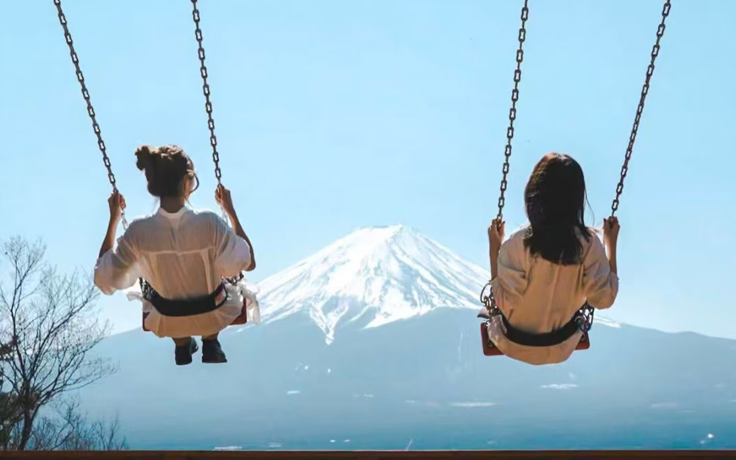 Mount Fuji & Lake Kawaguchiko tour with Ropeway experience