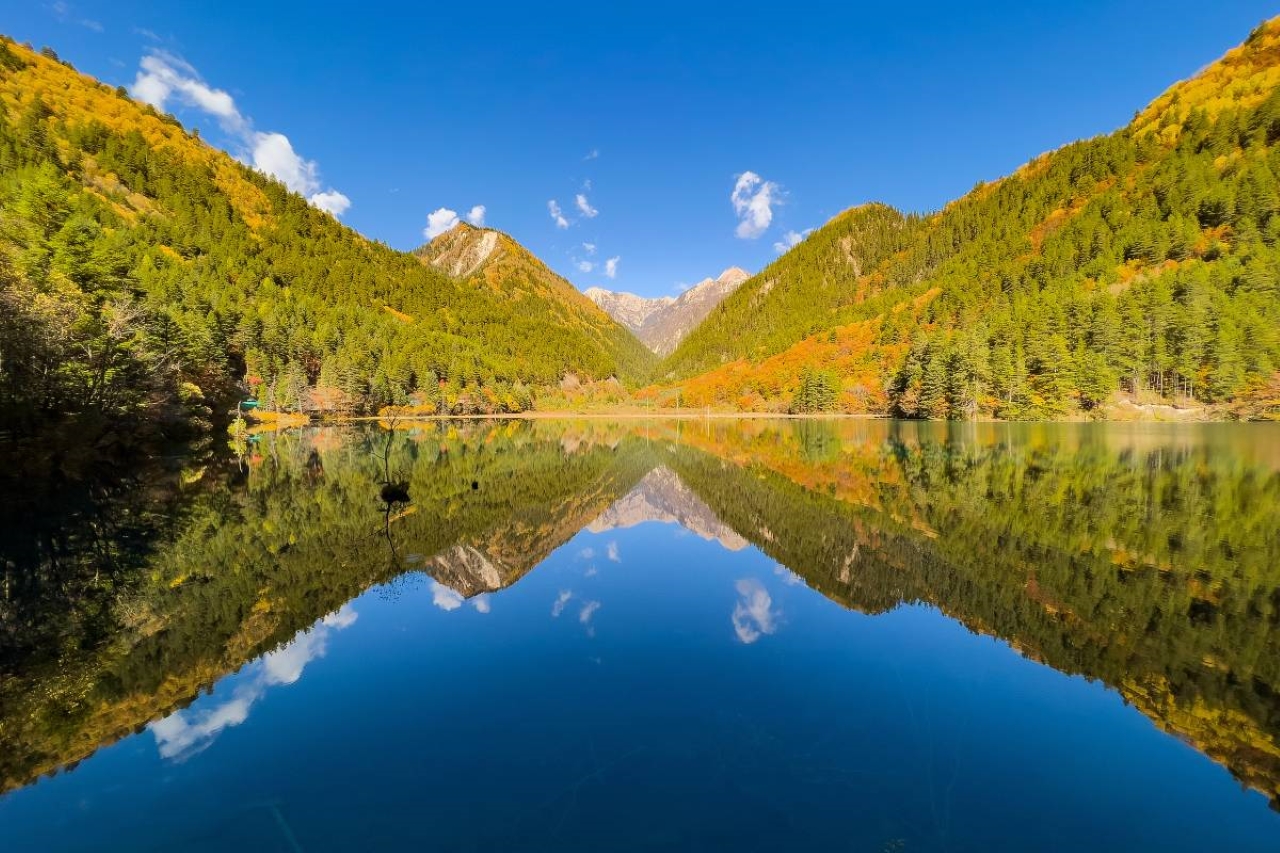 Jiuzhaigou Scenic Area