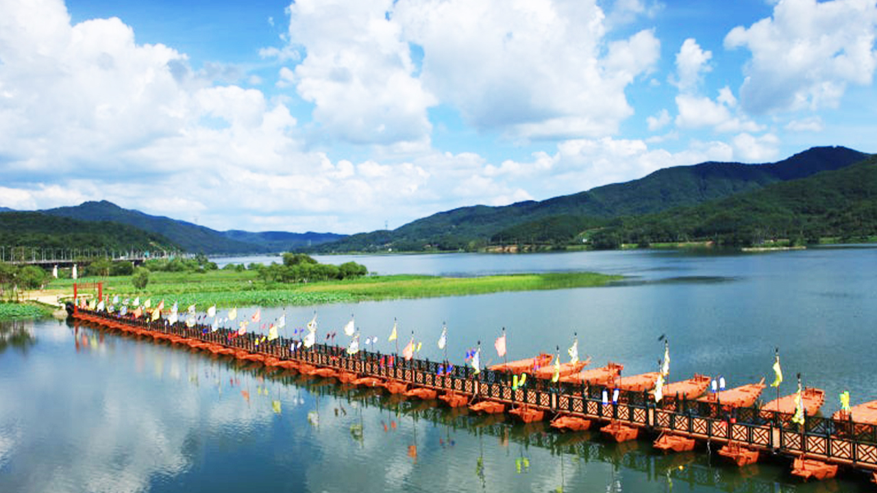 每個角落都展現出受韓國美學啟發的和諧氛圍。 每個角落都展現出受韓國美學啟發的和諧氛圍。