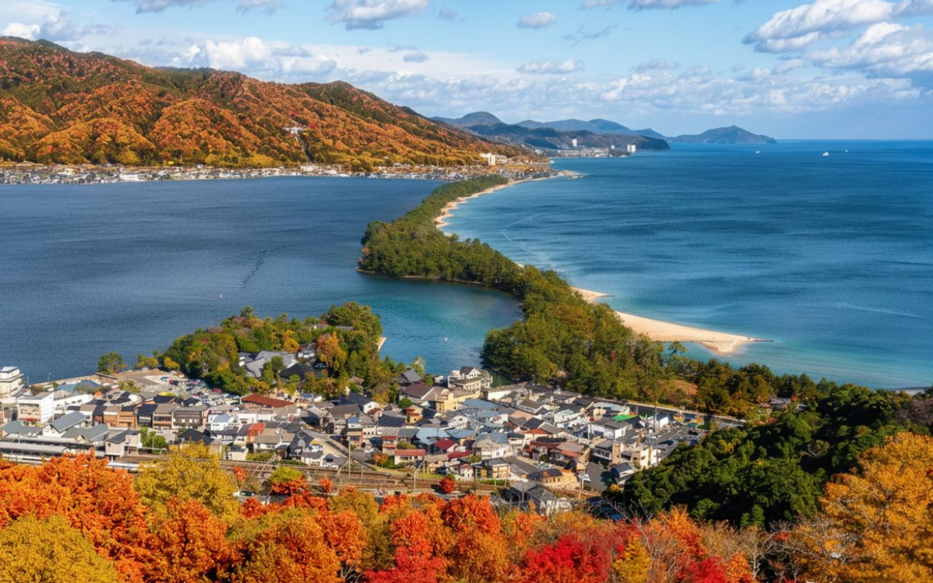 Kyoto by the Sea: Amanohashidate & Ine no Funaya Bus Tour from Osaka