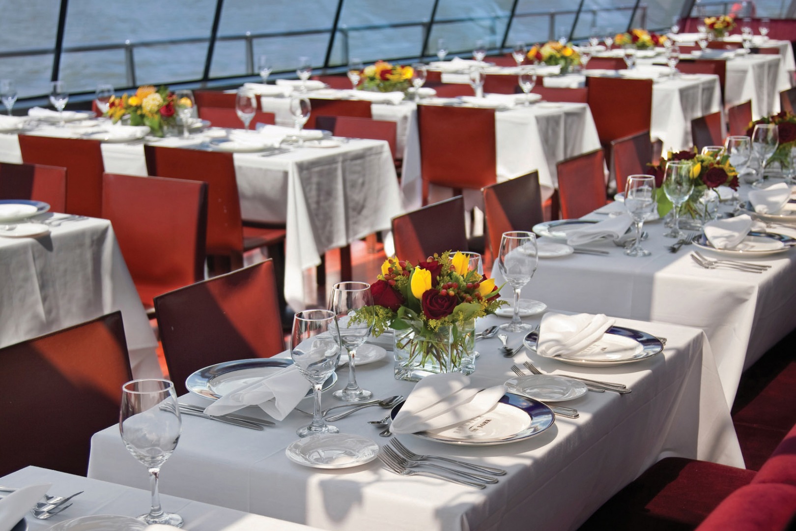 Bateaux New York Premier Plus Dinner Cruise