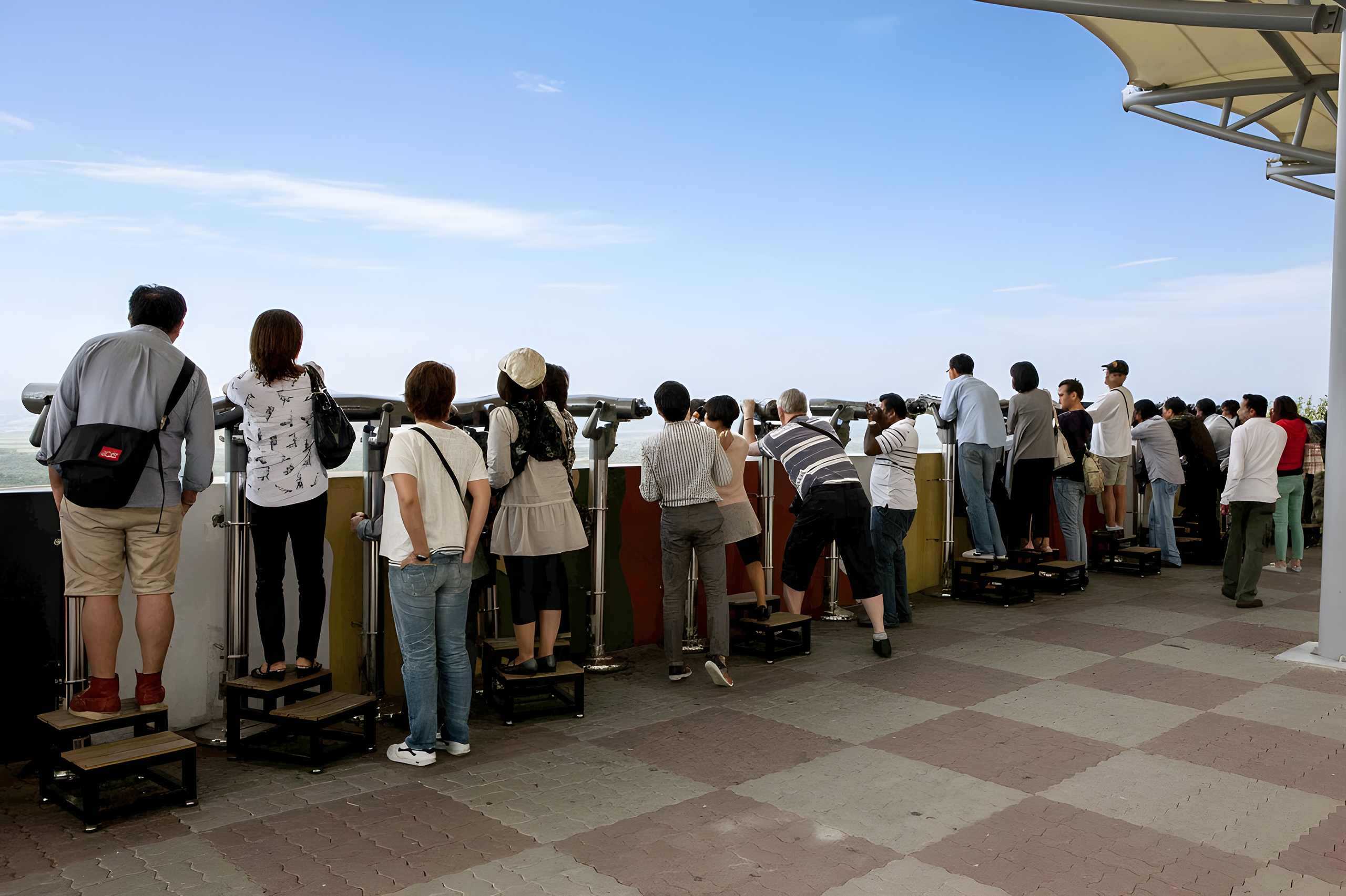 都羅山觀景台讓您近距離一窺北韓風貌，探索兩個世界的邊緣。
