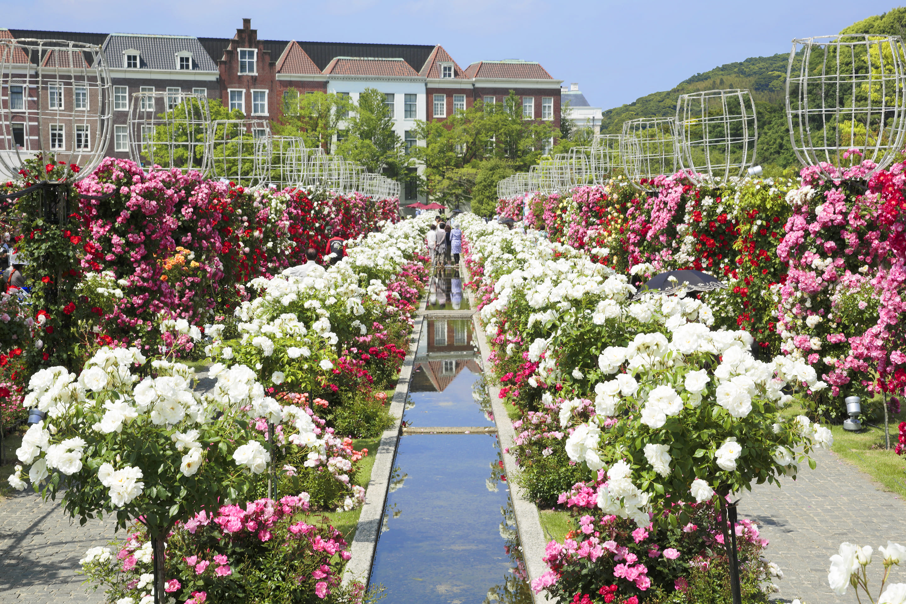 Huis Ten Bosch 1 Day Bus Tour From Hakata