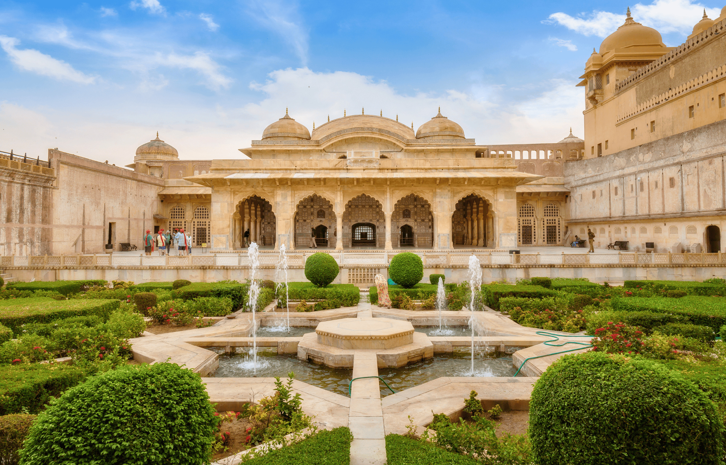 蒙兀兒花園或 Charbagh