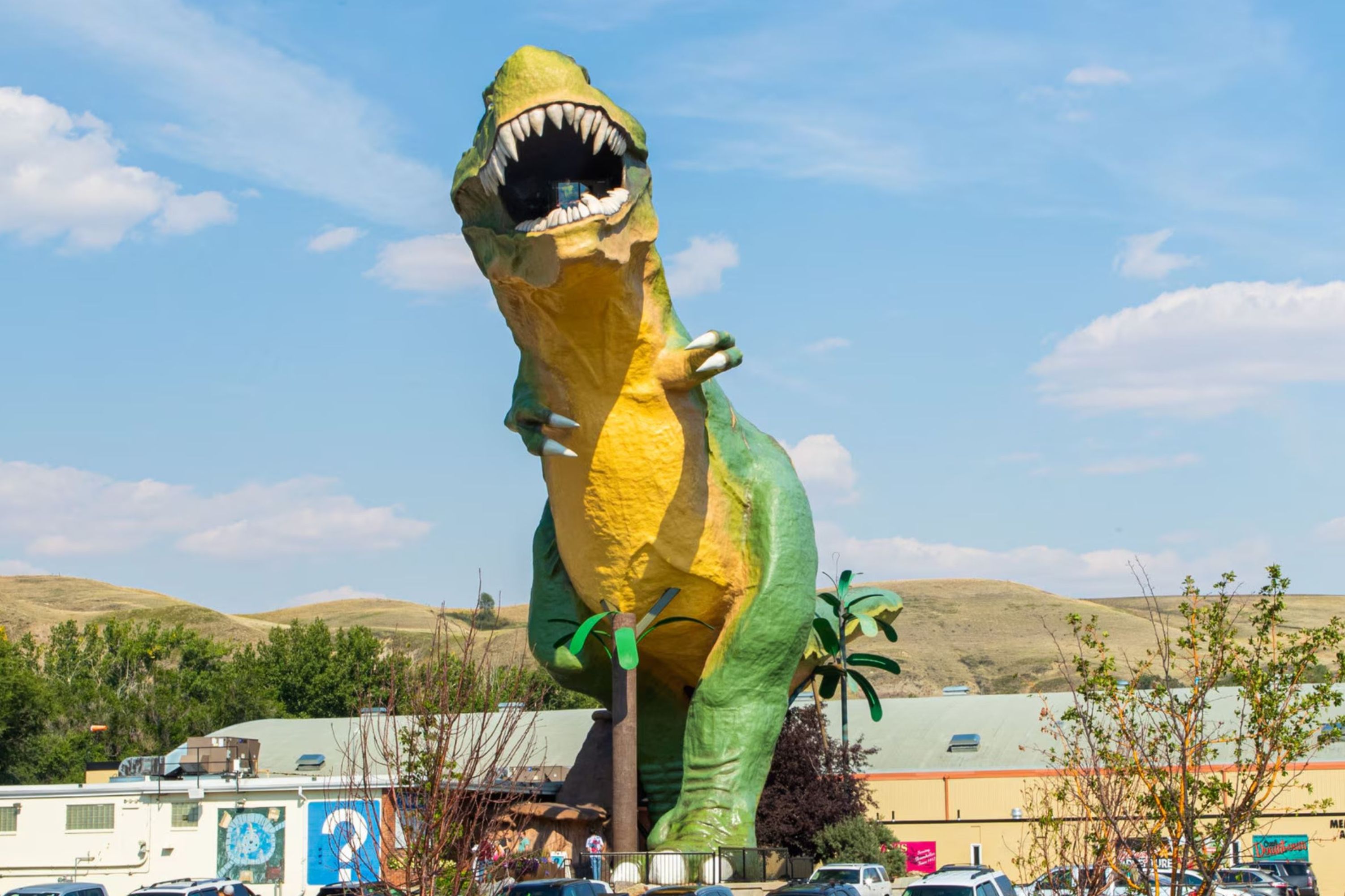 Drumheller with Museum, Hoodoos & Coal Mine Tour from Calgary