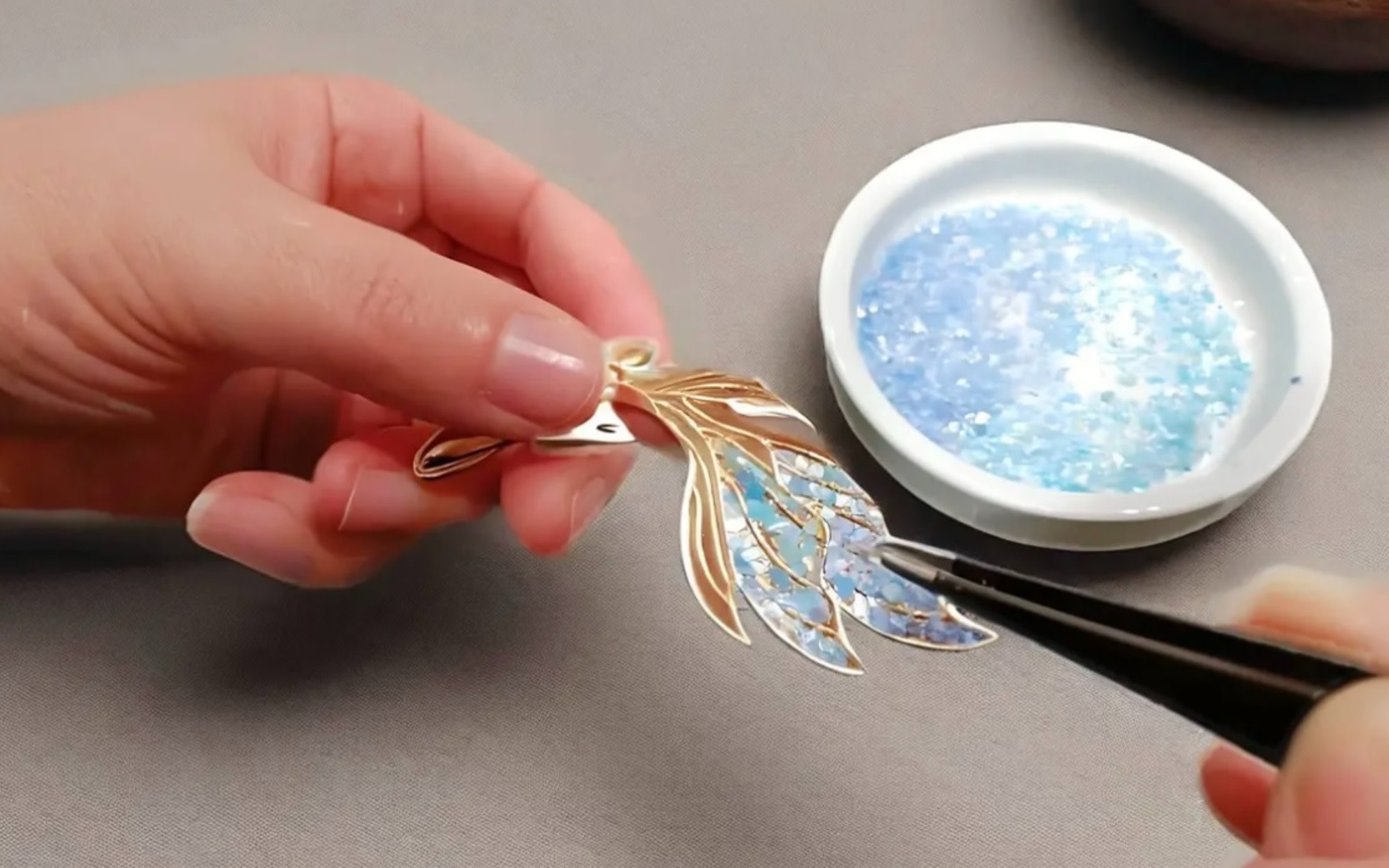 Mother-of-Pearl Jewelry Workshop in a Historic Shanghai Alley 