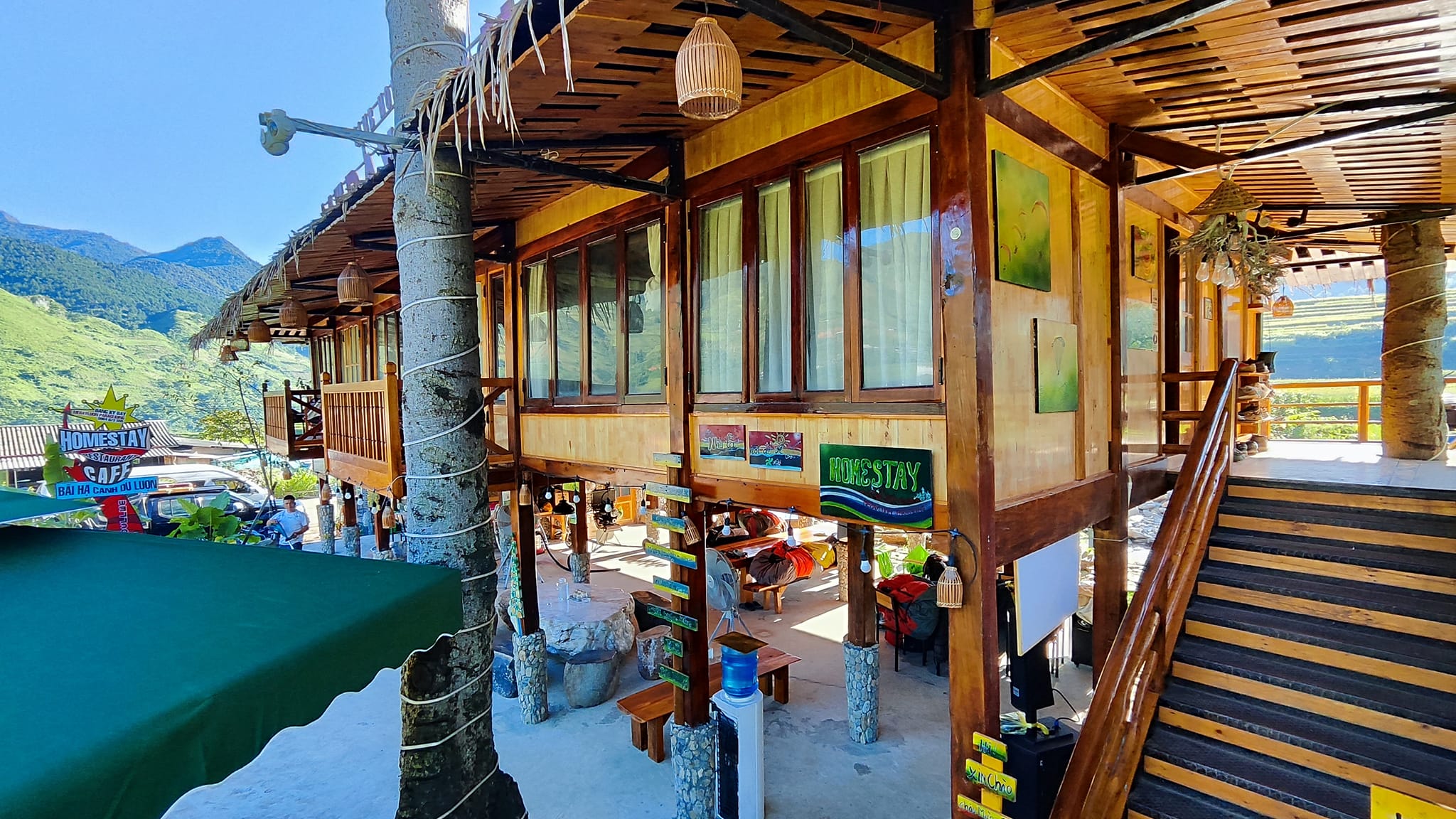 會所和落客區周圍的景色 會所和落客區周圍的景色