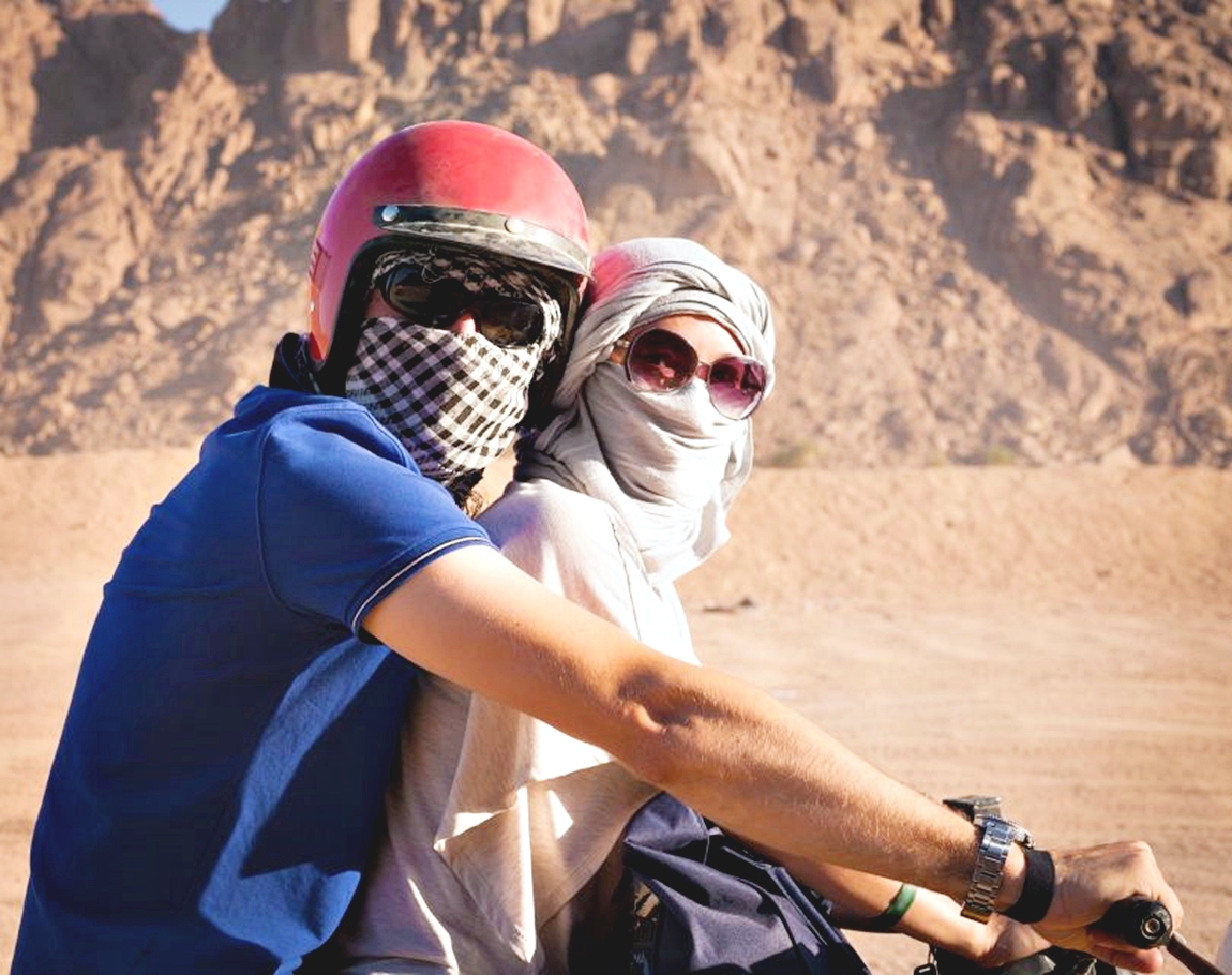 Sahl Hasheesh：四輪車、吉普車、越野車、駱駝（含晚餐和表演）