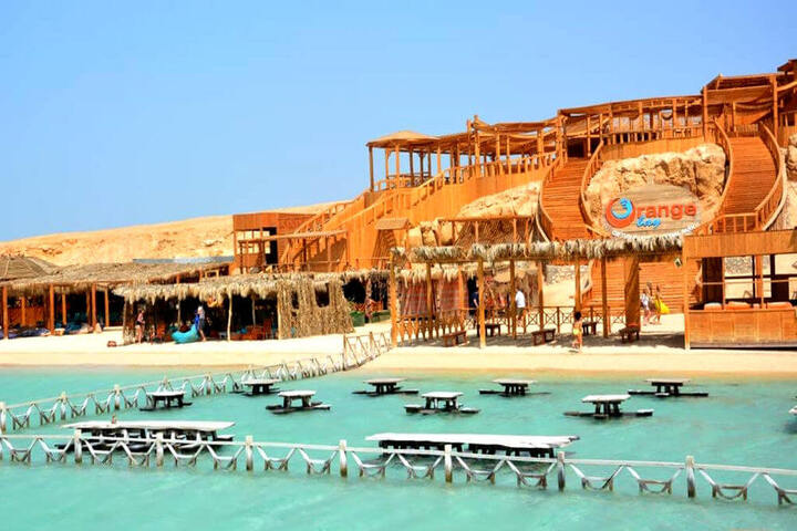 Hurghada - Orange Island Yacht Trip With Lunch & Water Sports