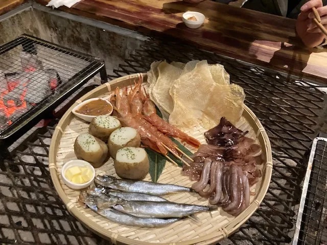 函館夜景之旅：纜車觀景、爐端燒烤和特色小吃