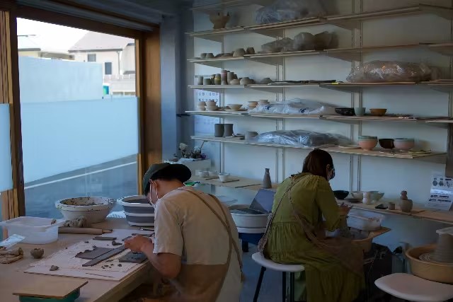 Ceramics Class Experience in Tokyo