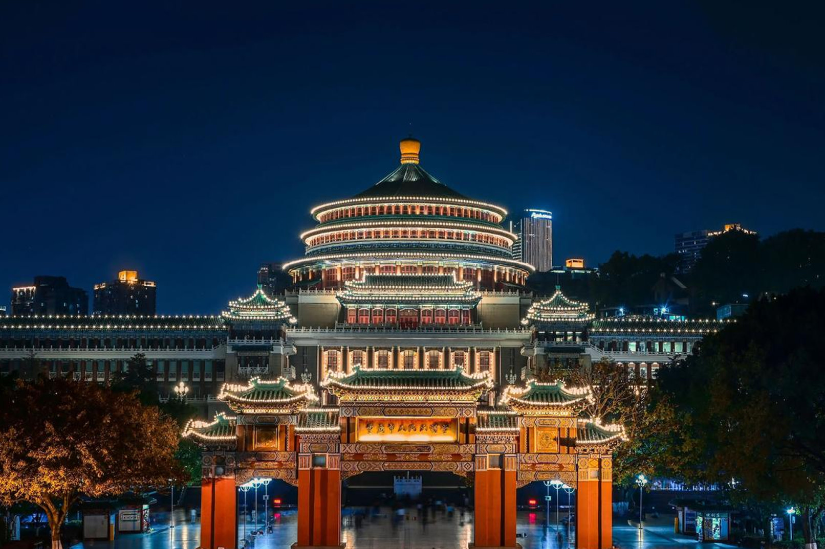 One-day tour of classic attractions in Chongqing city