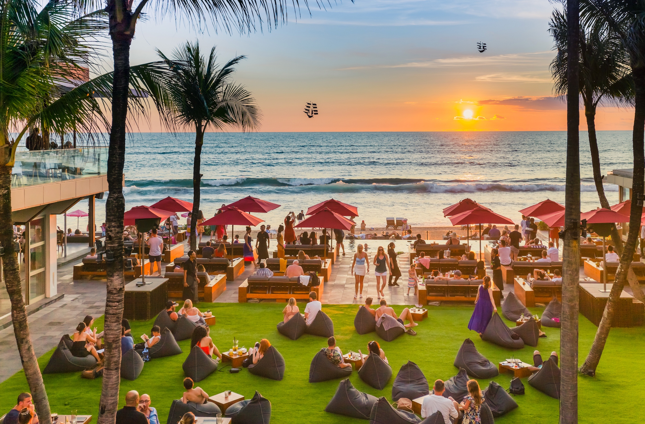 巴厘島水明漾庫德塔海灘俱樂部 (Kudeta Beach Club)