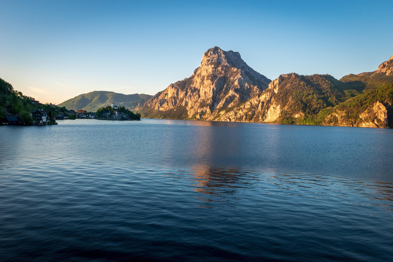 Vienna Salzburg & Melk Abbey Full-Day Small Group Tour