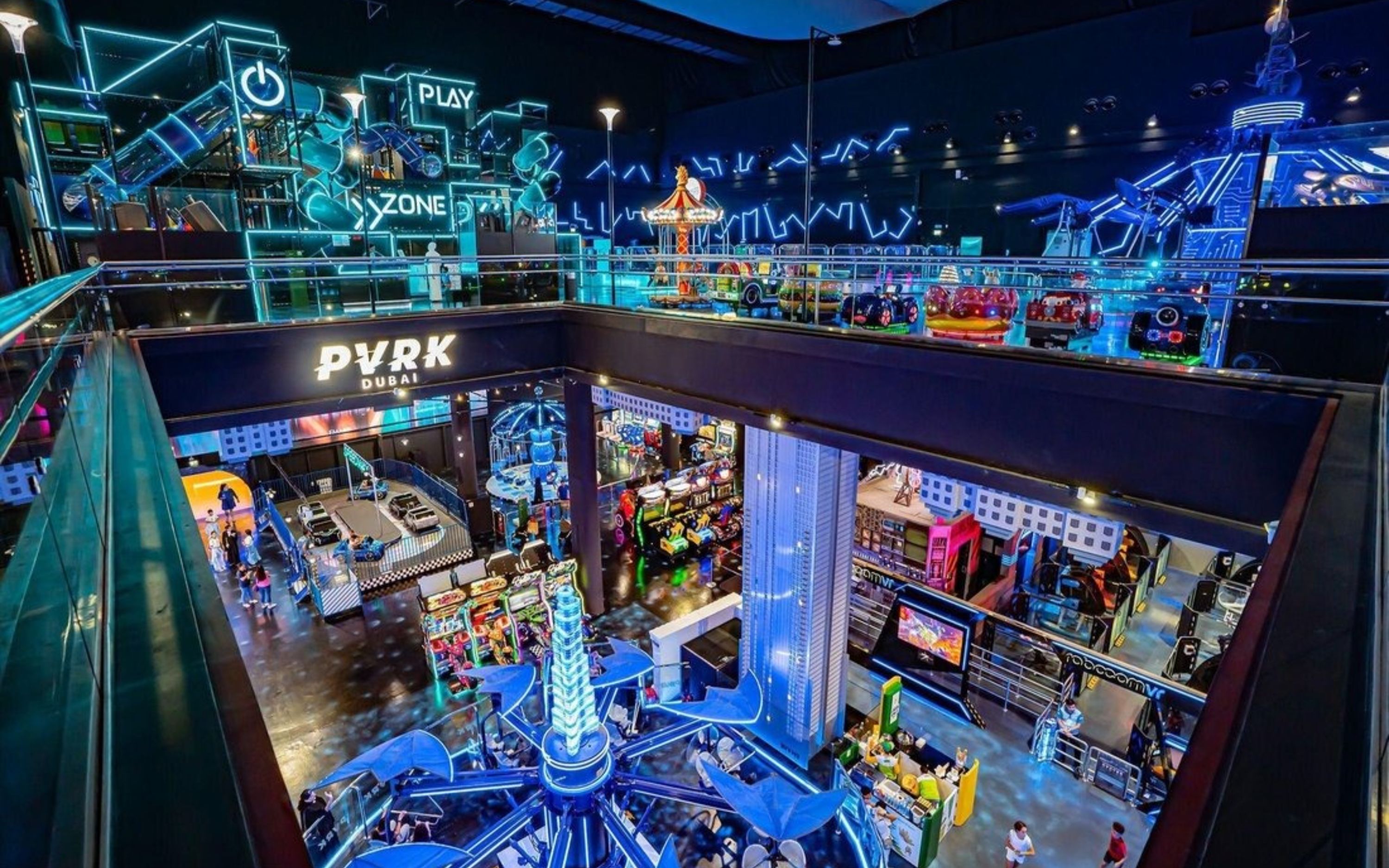 在所有互動區域體驗虛擬實境和擴增實境遊戲及遊樂設施！