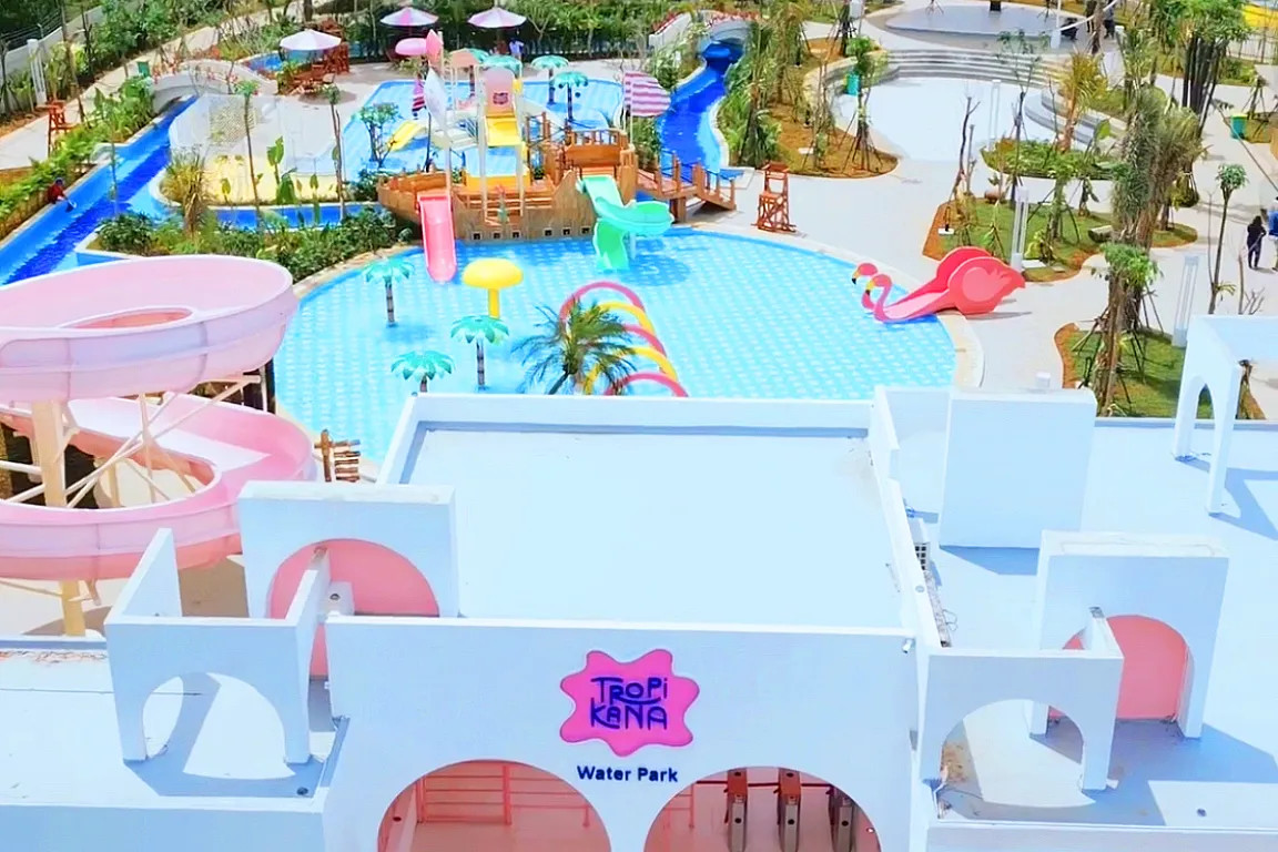 Tropikana Waterpark Cimone in Tangerang