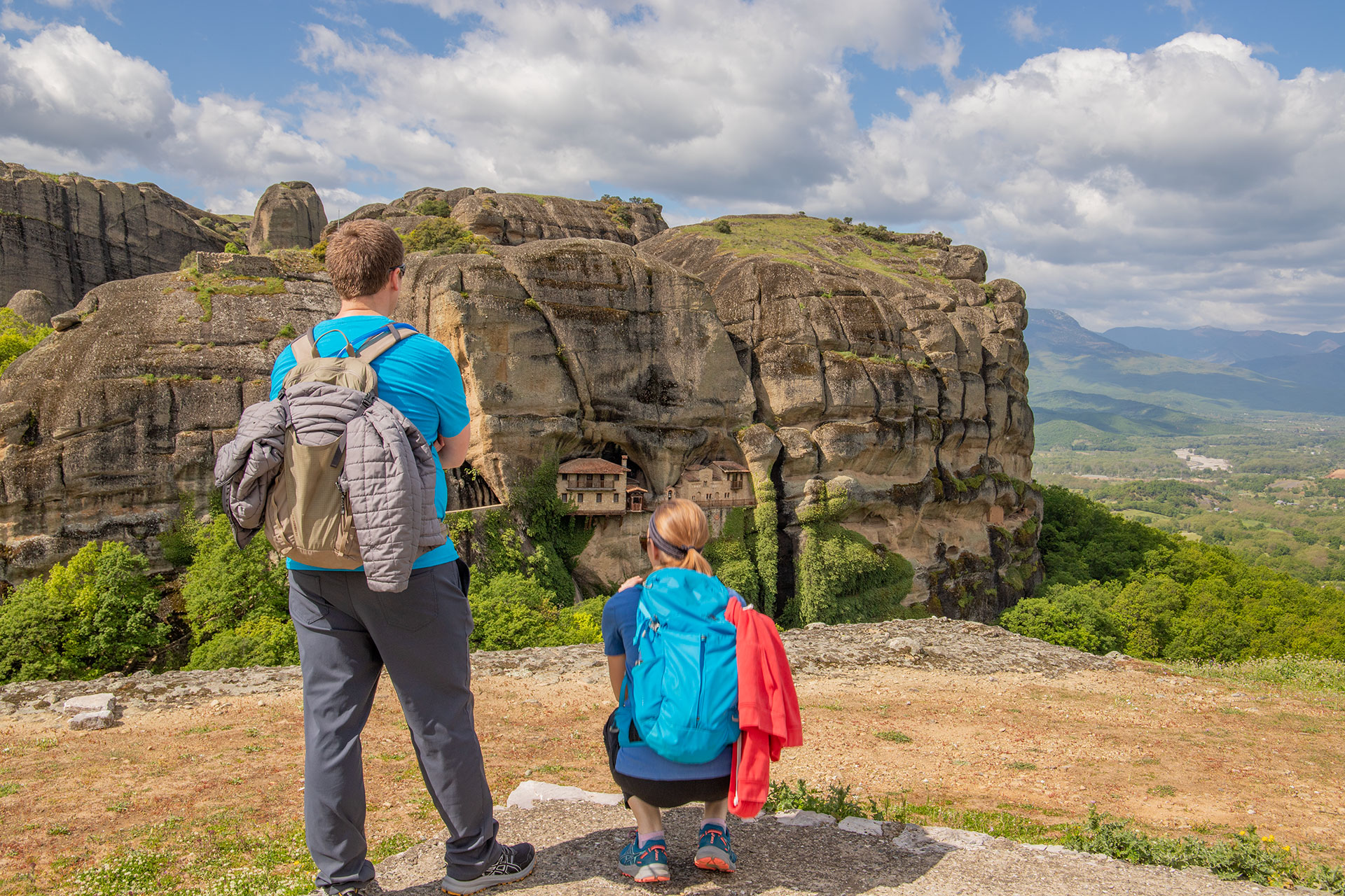 梅特歐拉（Meteora）健行遊，從卡拉巴卡或卡斯特拉奇出發，並參觀修 monastery