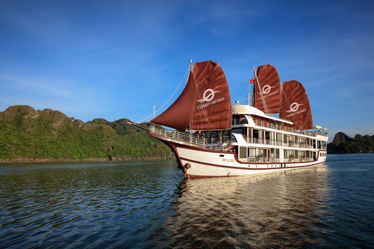 V'Spirit 2D1N Cruise: Ha Long Bay & Lan Ha Bay Cruise Tour