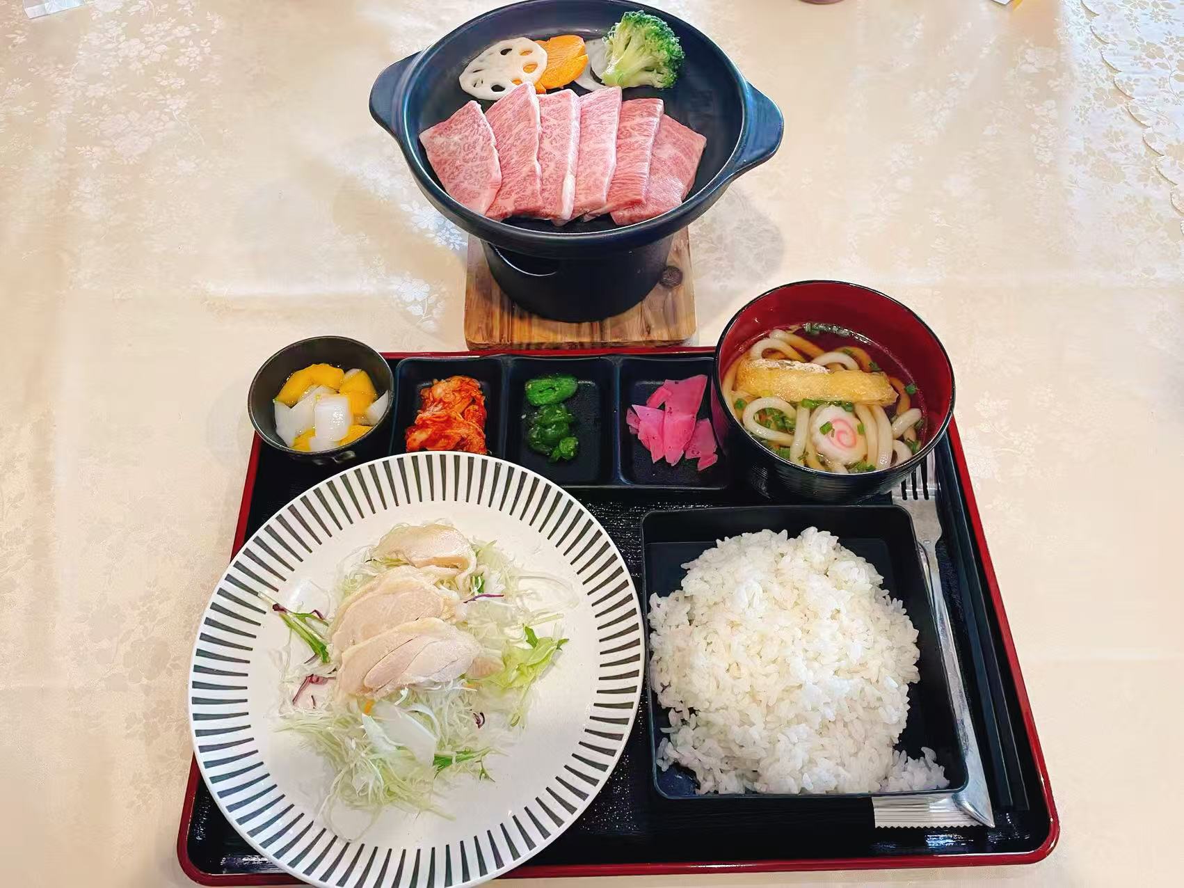 牛肉方案,圖片僅供參考,具體以當天出餐為準 牛肉方案,圖片僅供參考,具體以當天出餐為準