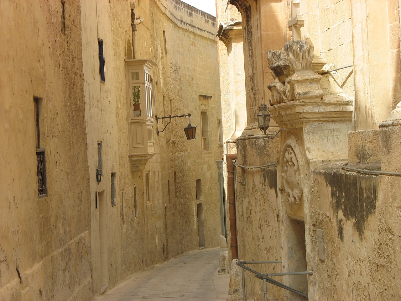 Beautiful, narrow, cobbled streets in Mdina.