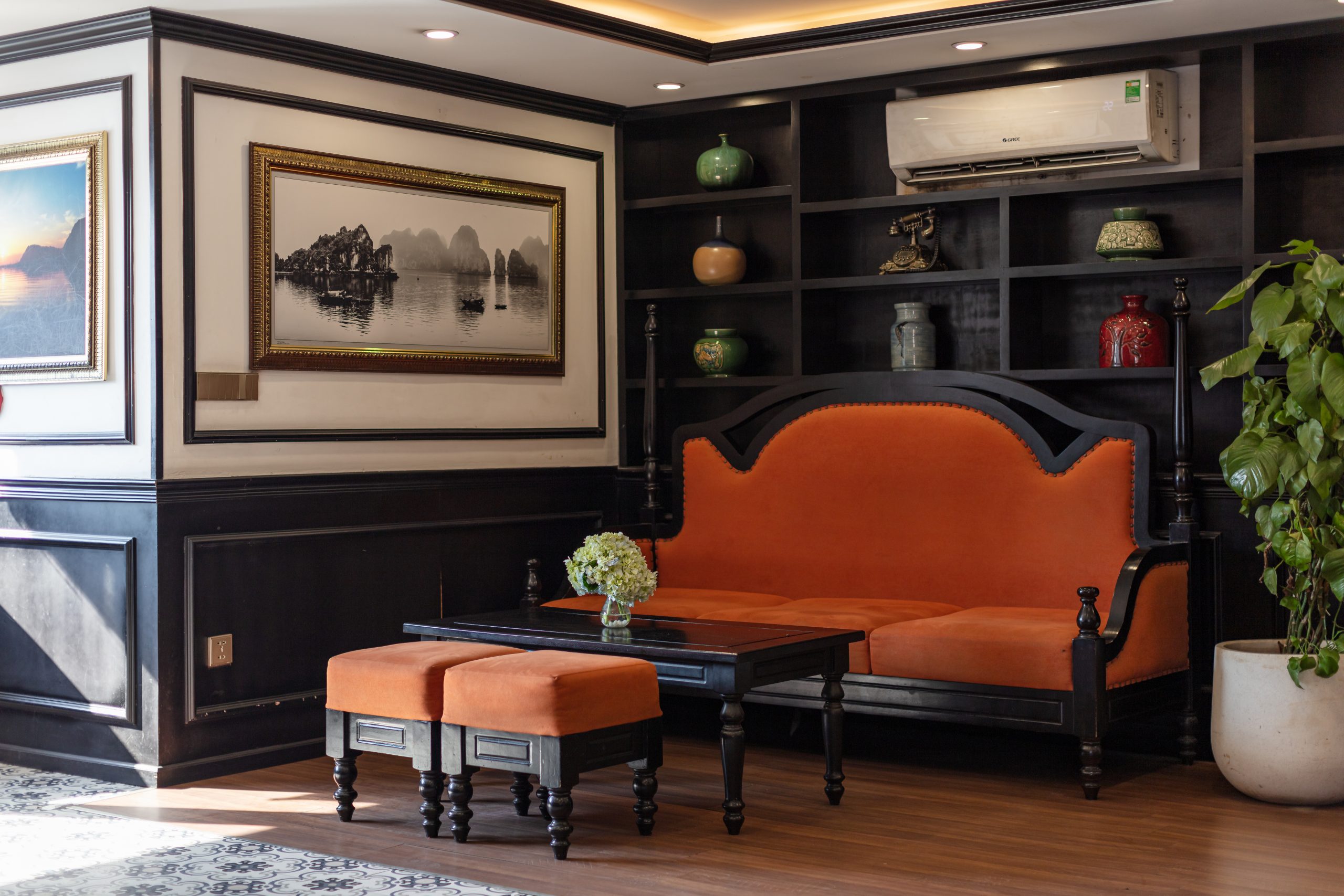 享受專業船員提供的一流服務 享受專業船員提供的一流服務