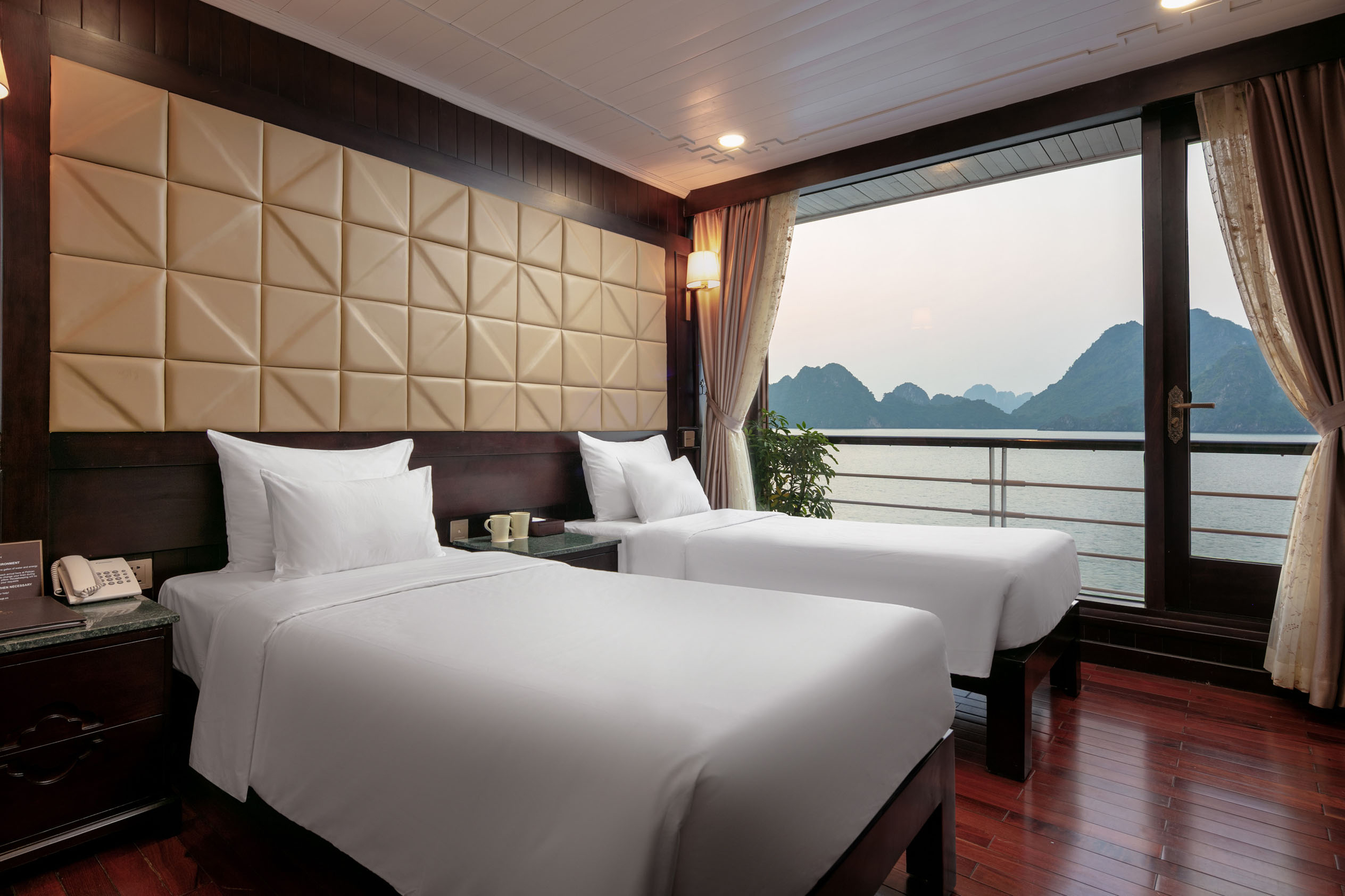 三天兩夜下龍灣遊船之旅：驚豔巡遊勝景洞與蘭夏灣 (Milalux Cruise)