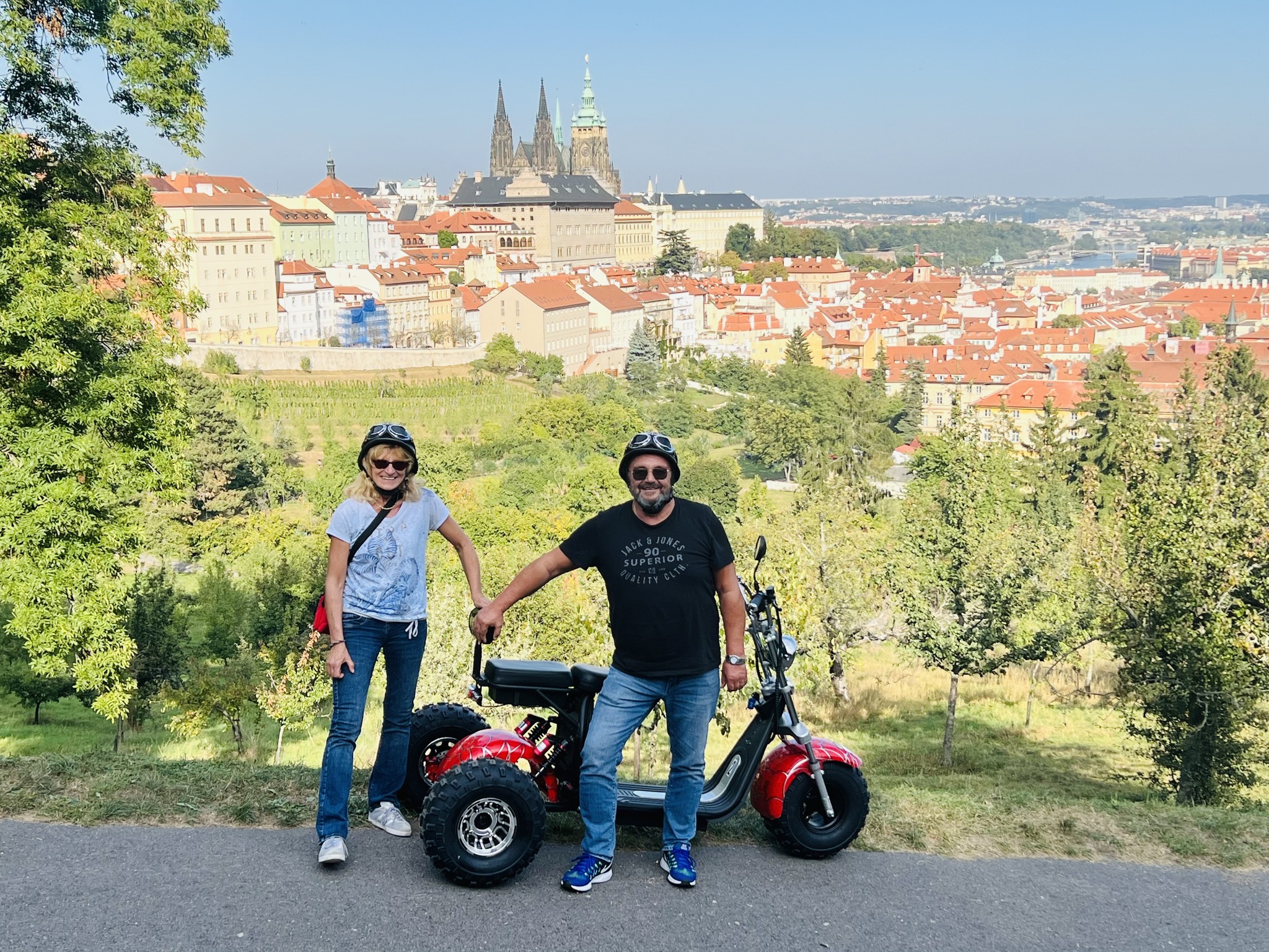 布拉格電動三輪車觀光之旅