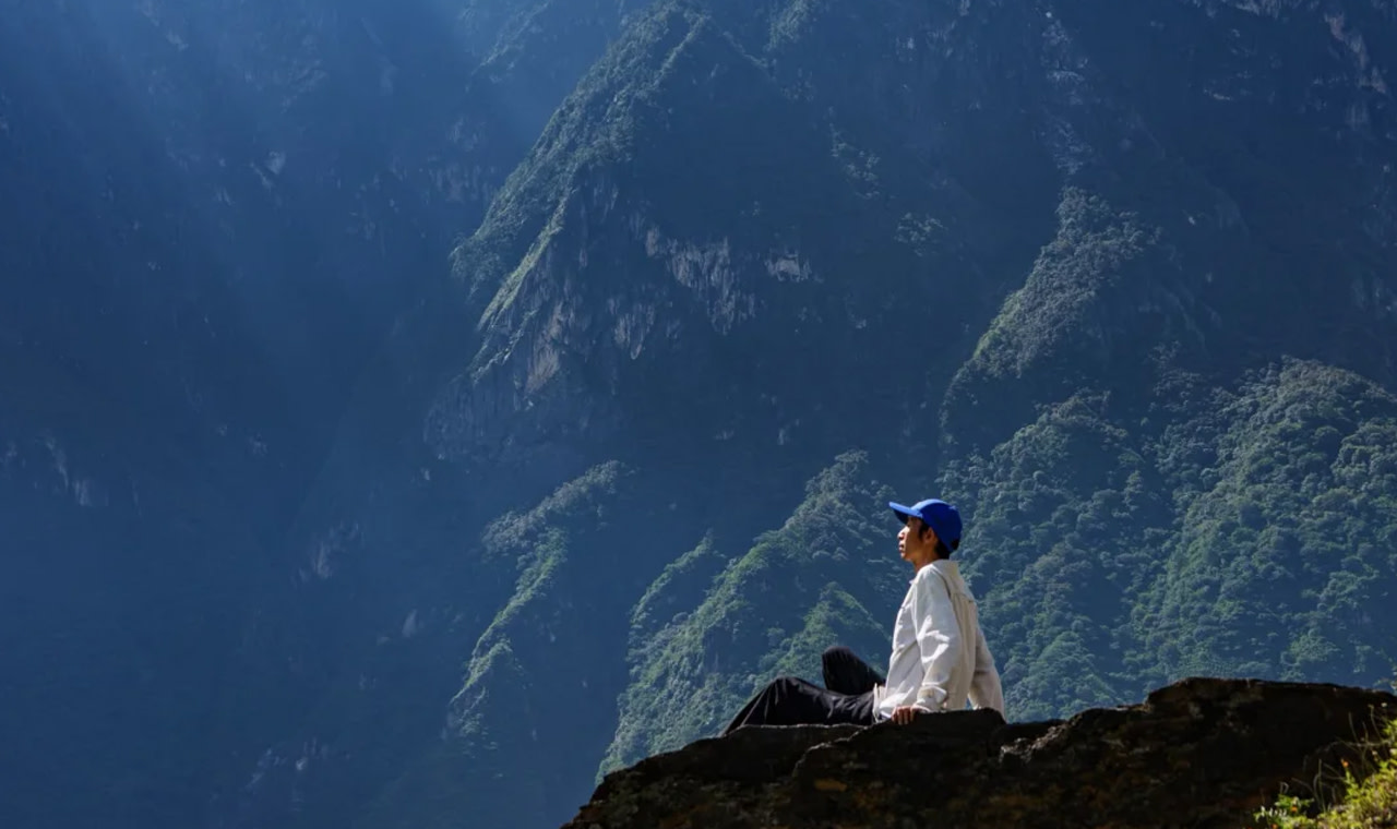 Tiger Leaping Gorge, Yunnan: Leisure Sightseeing/Hiking Day Trip
