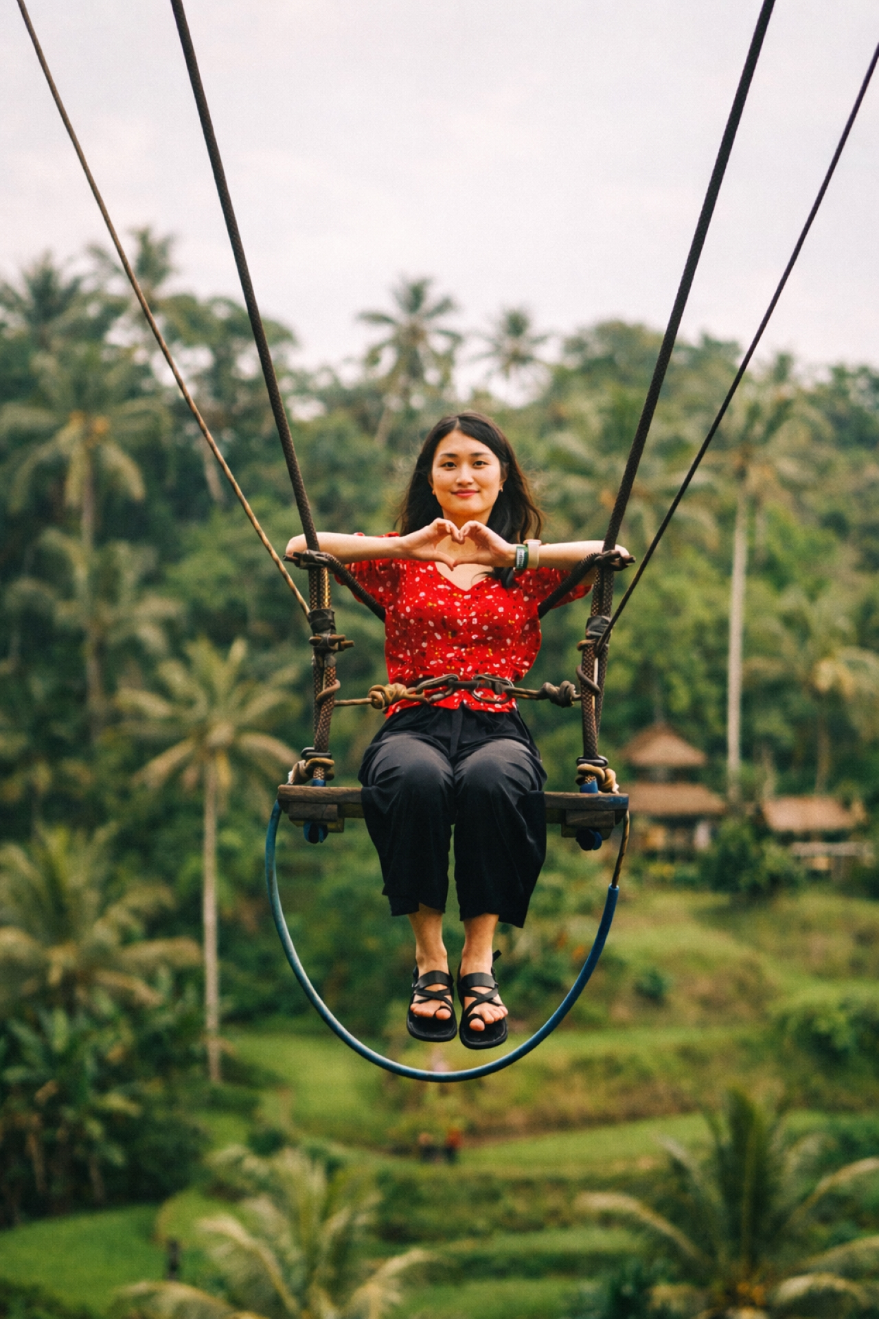 多種高度的鞦韆，俯瞰稻田，非常適合尋求刺激和拍攝Instagram美照