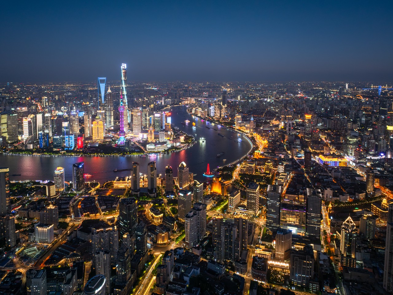 Chartered car in cities around Shanghai (Suzhou / Wuxi / Wuzhen / Hangzhou / Hengdian / Qiandao Lake)