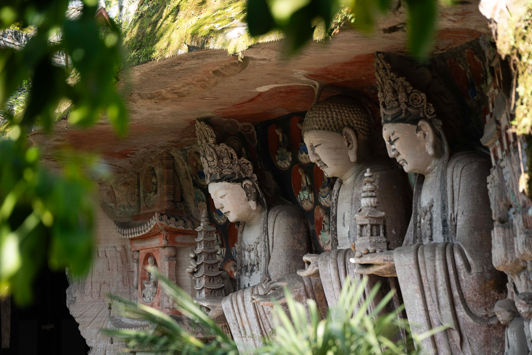 The Three Saints of Huayan, a mechanical miracle on the cliff