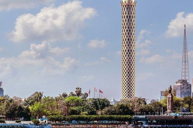登上開羅塔，飽覽開羅市區天際線全景