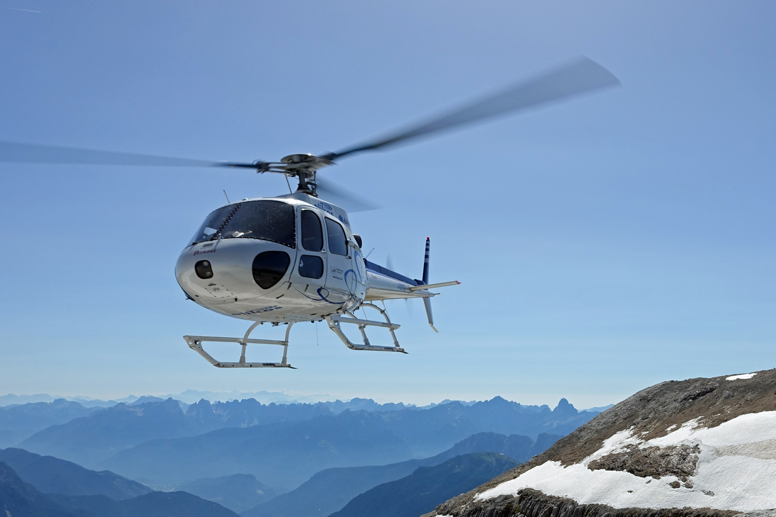 Stockhorn Mountain Private Helicopter Tour from Bern