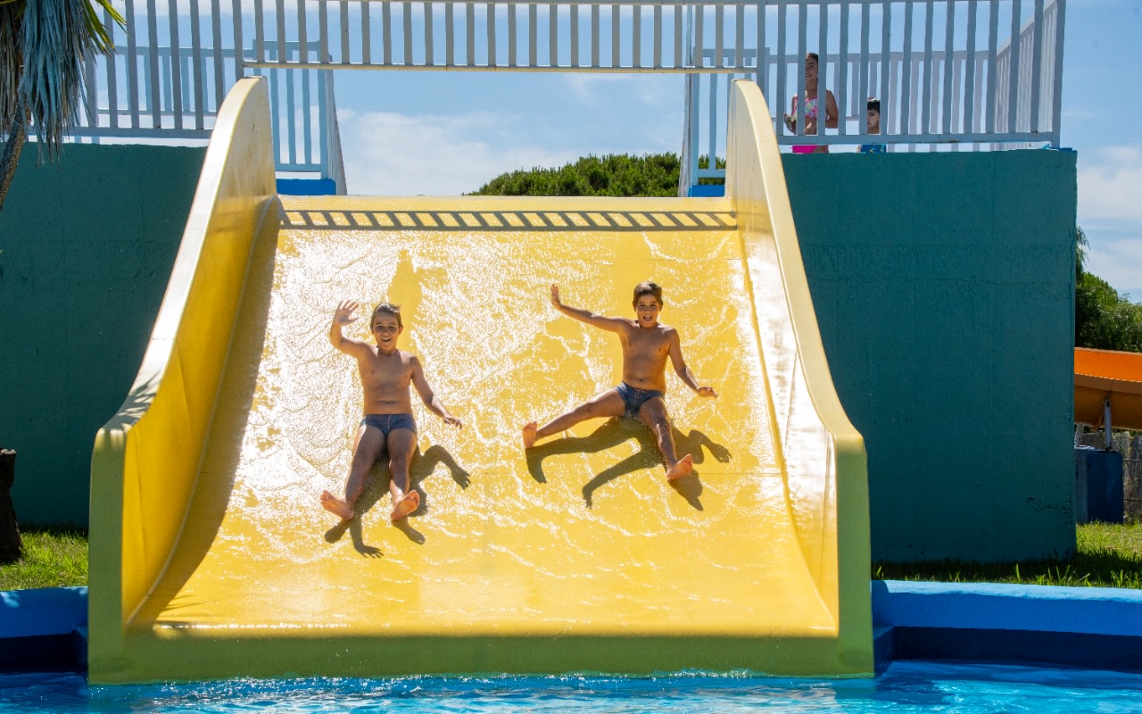 Parque Warner Beach Ticket in Madrid