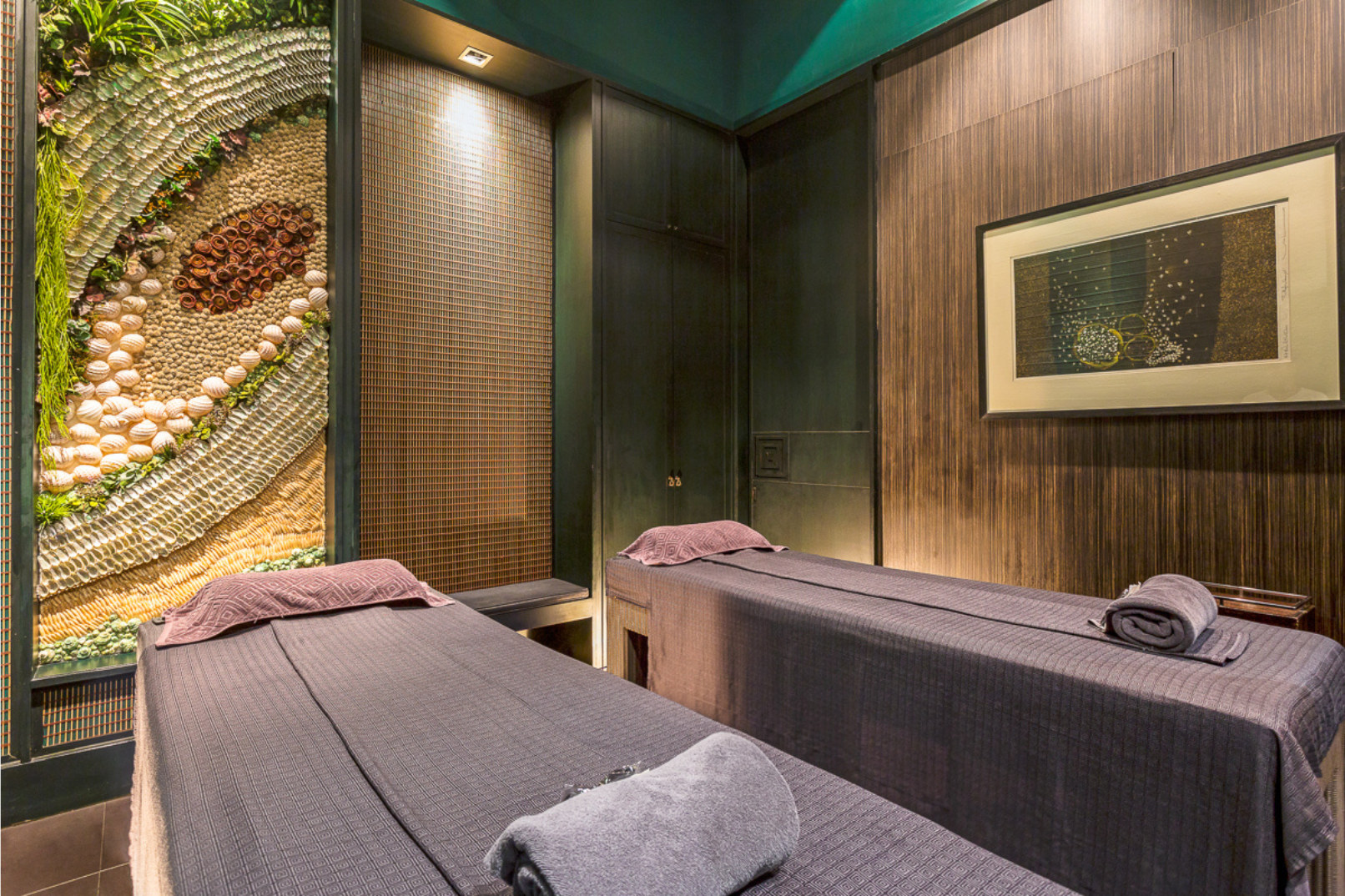 THANN Sanctuary Spa at Gaysorn Experience in Bangkok