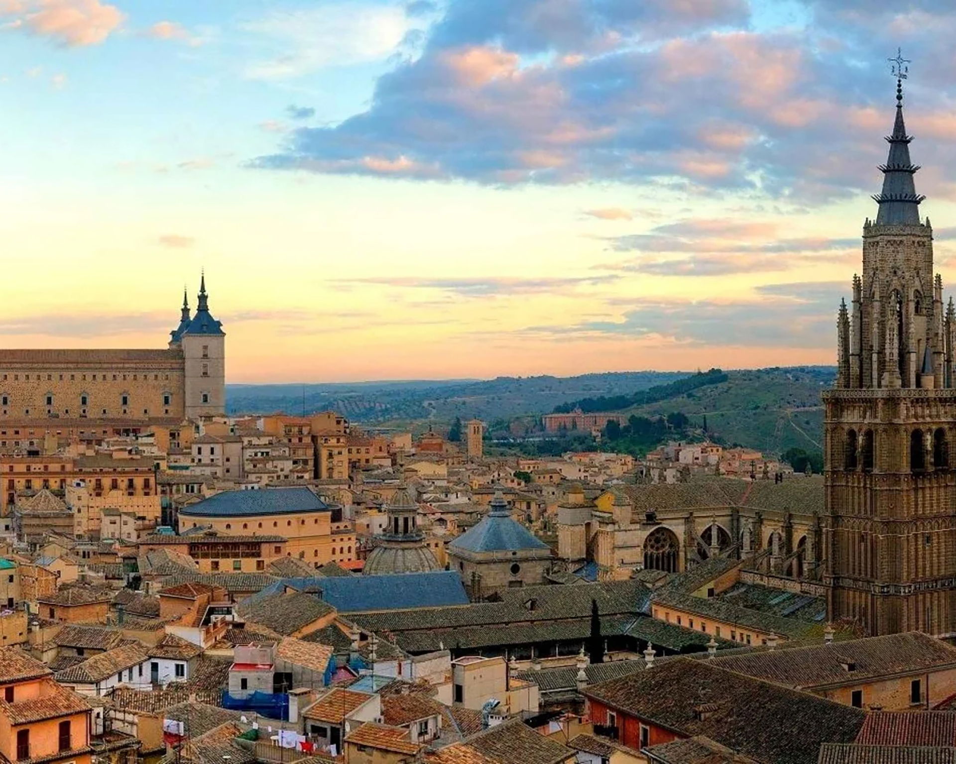 Segovia & Toledo: Madrid Departure Tour with Alcázar Visit