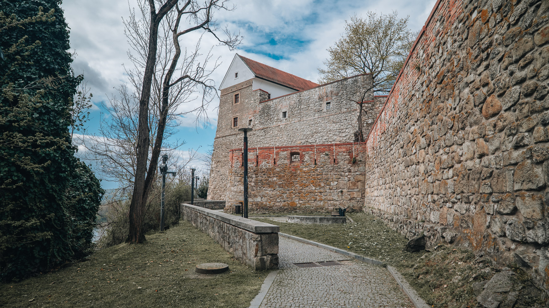 Day Trip to Budapest and Bratislava, two capitals in one day