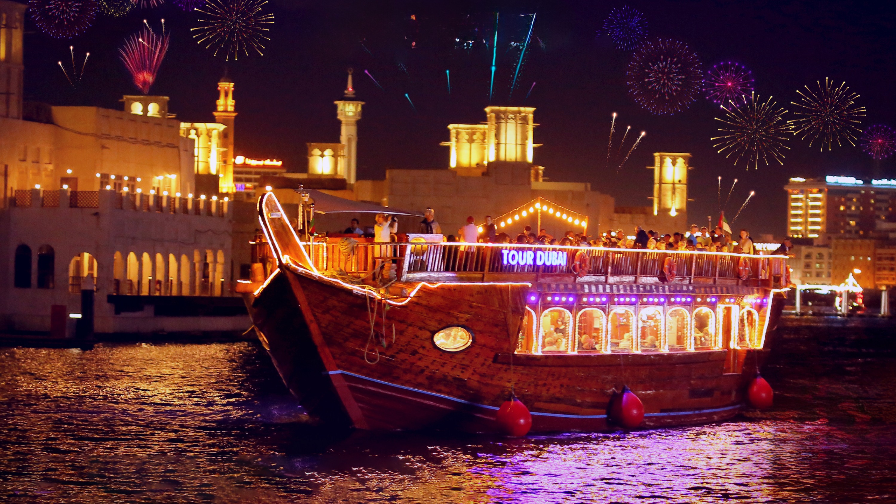 New Year's Eve dinner cruise experience in Dubai