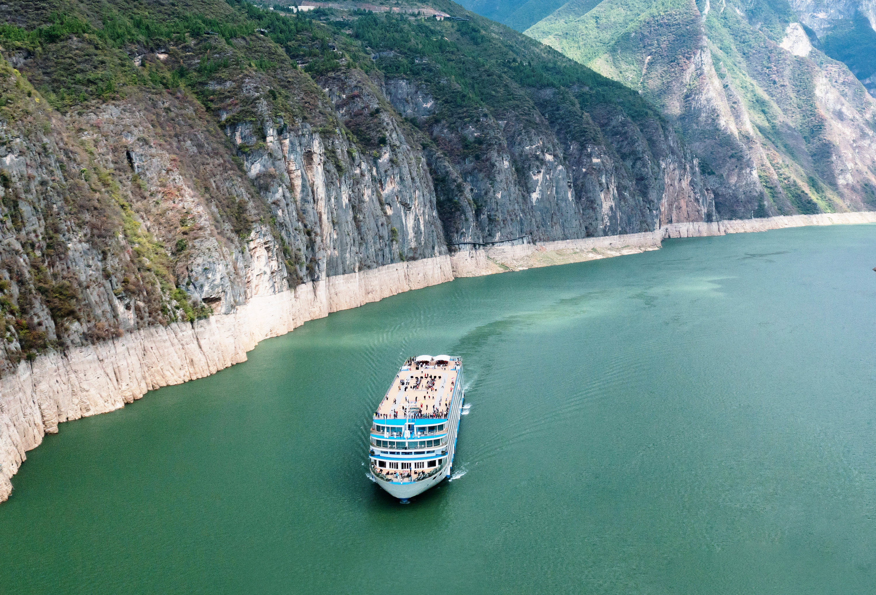 Century Cruises | Luxury Yangtze River Three Gorges Cruise 4 Days 3 Nights / 5 Days 4 Nights (Departure from Chongqing/Yichang)
