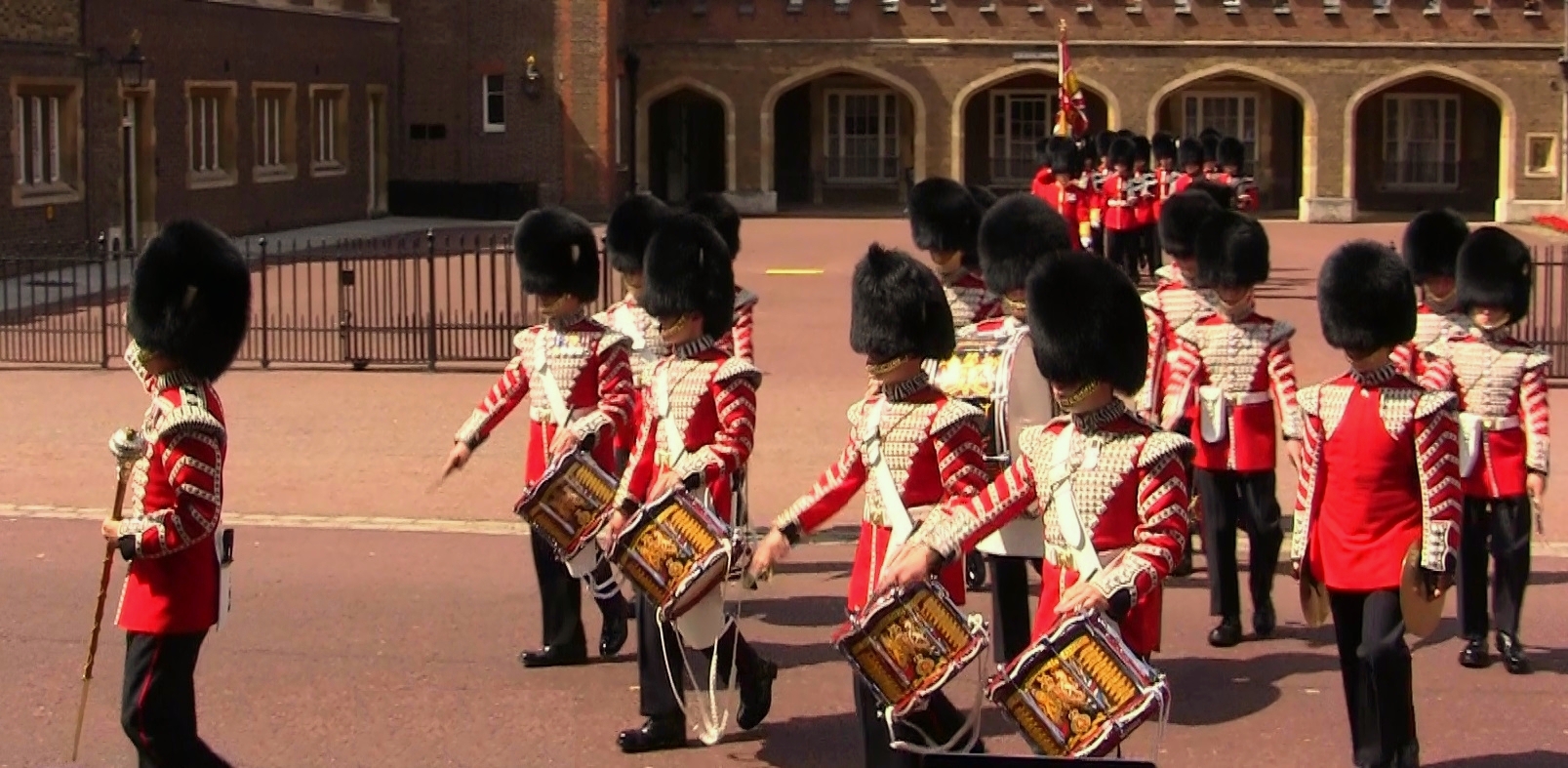 Changing of the Guard at Buckingham Palace Guided Tour