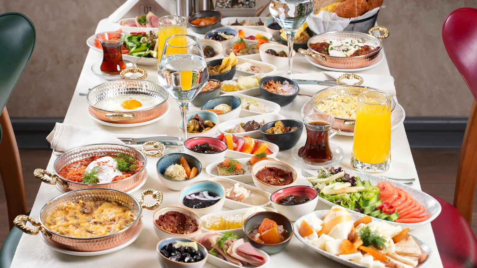 Traditional Turkish Breakfast and Bosphorus Cruise