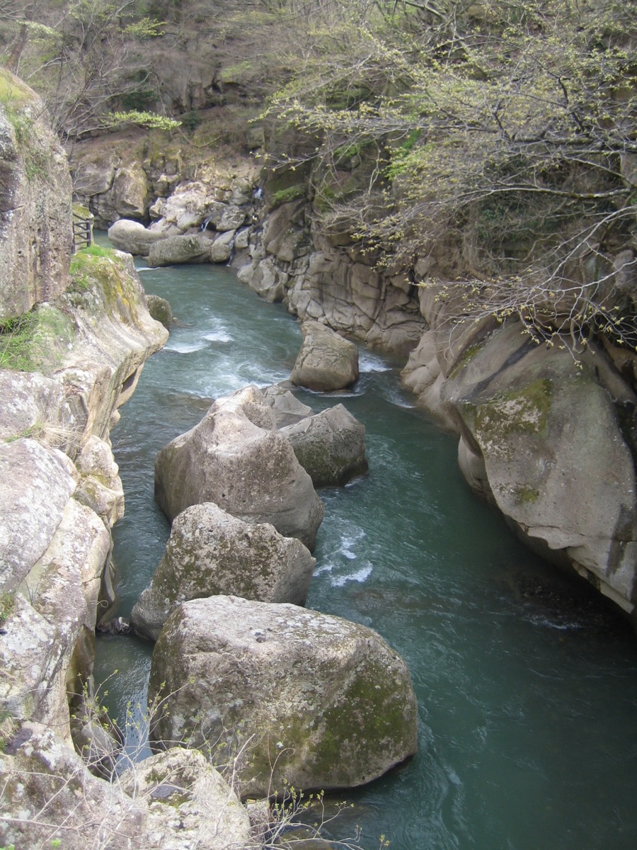 Leilei Gorge: