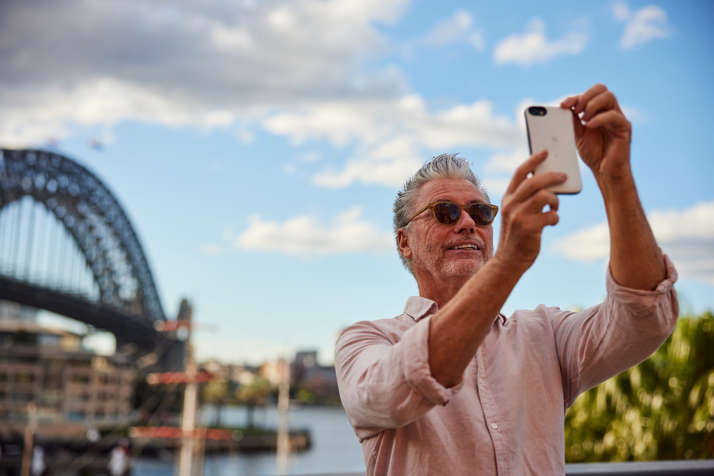 The Rocks & Bondi Beach Half-day Beachfront & Food Tour