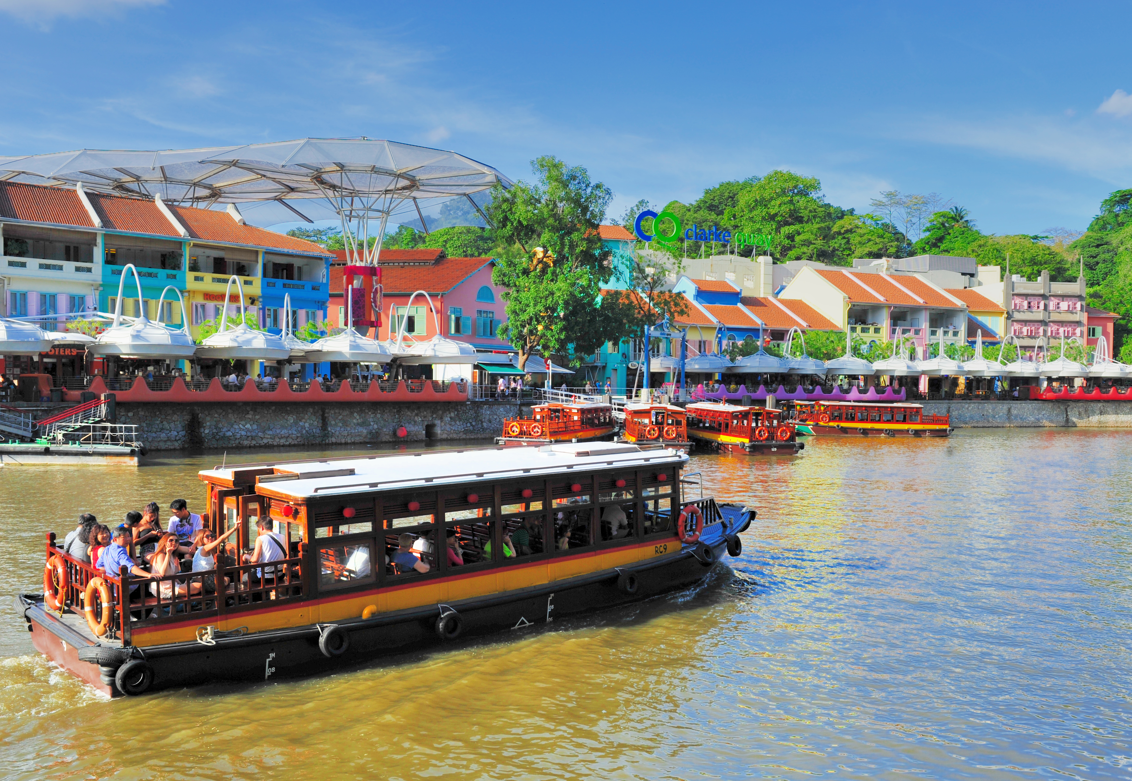 how long is the singapore river cruise ride