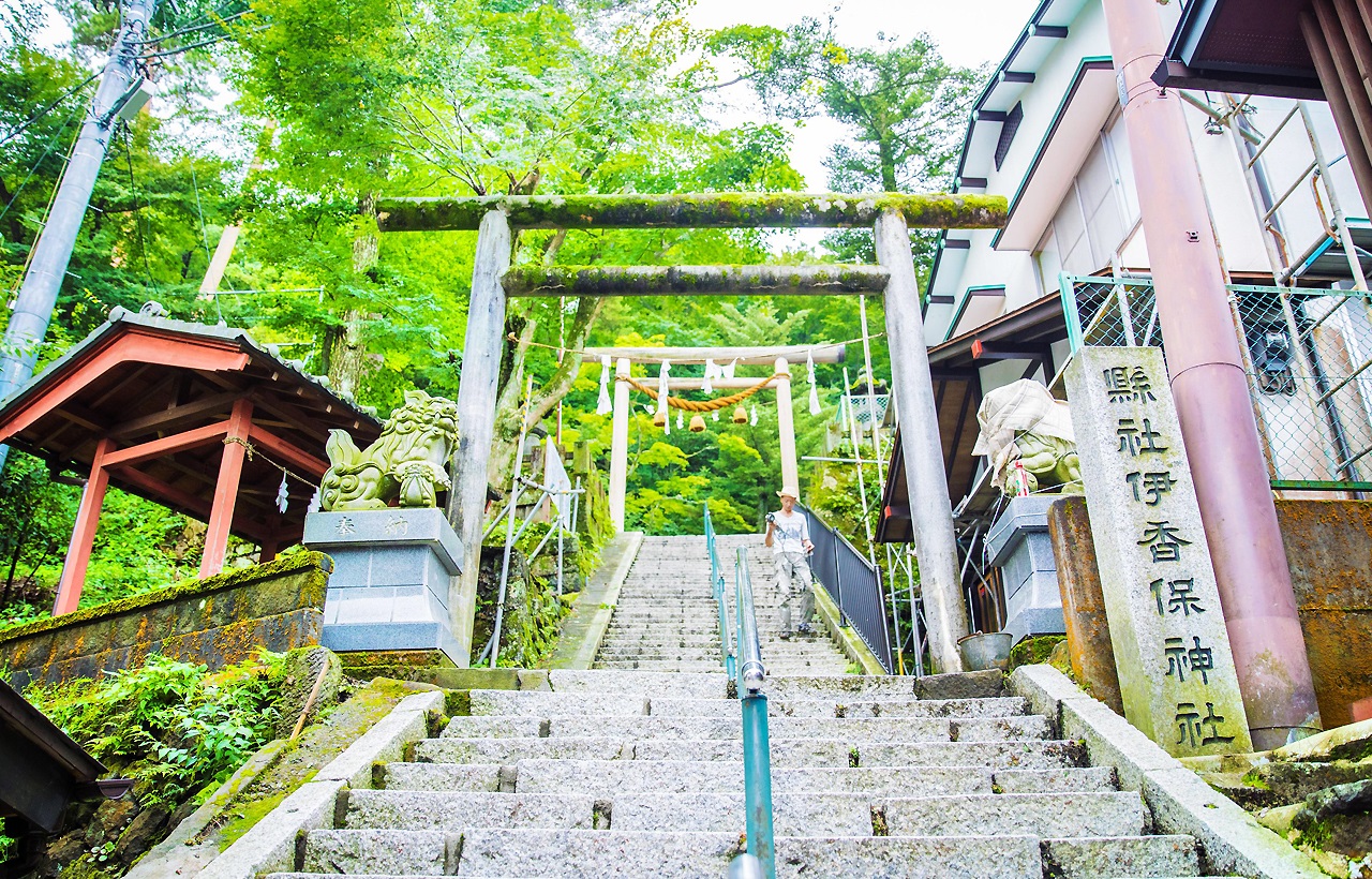 【群馬田園樂遊】吹割瀑布&原田農場水果採摘&薰衣草花海/滑雪/伊香保溫泉一日遊（東京出發）