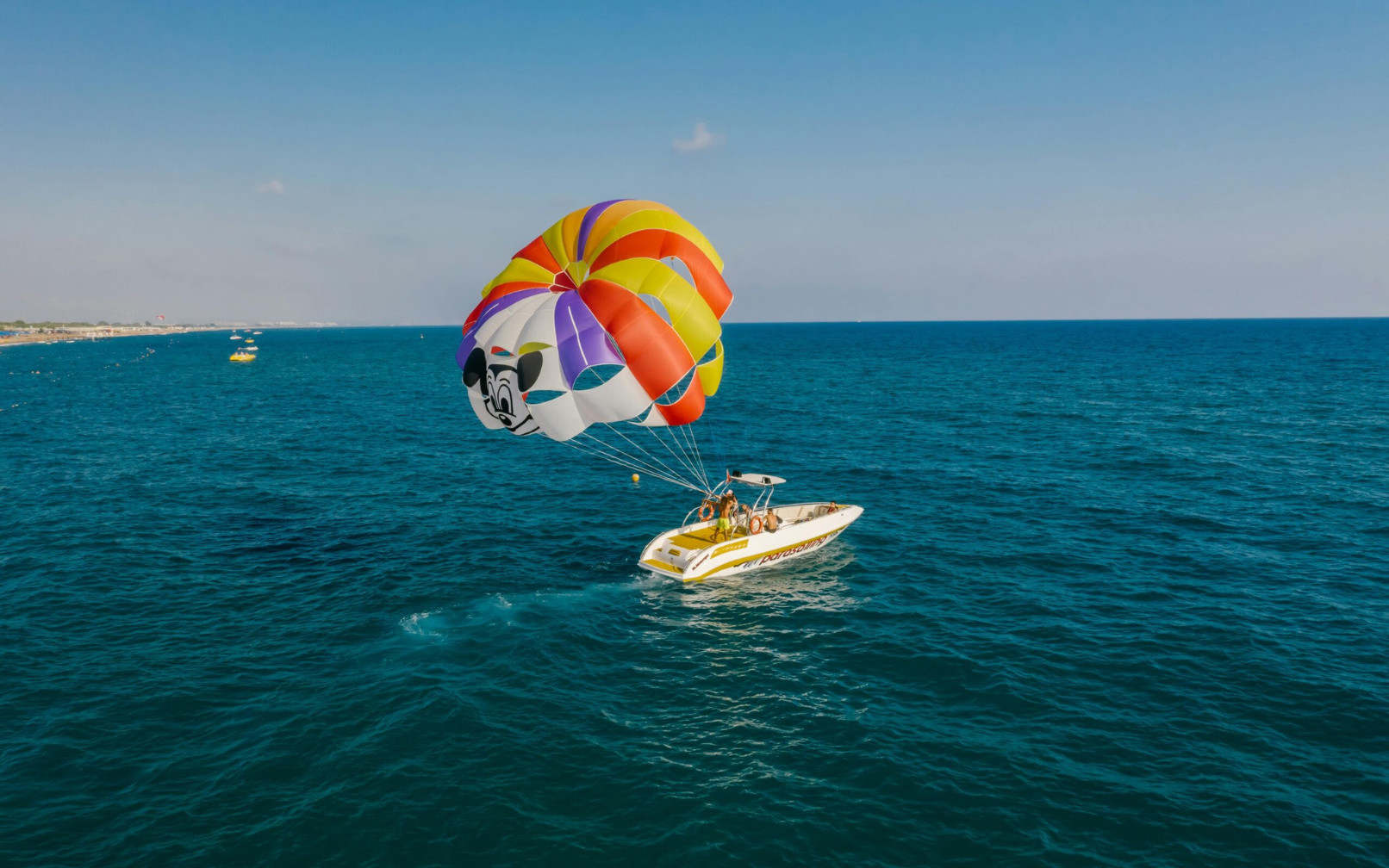Calangute: Parasailing Adventure