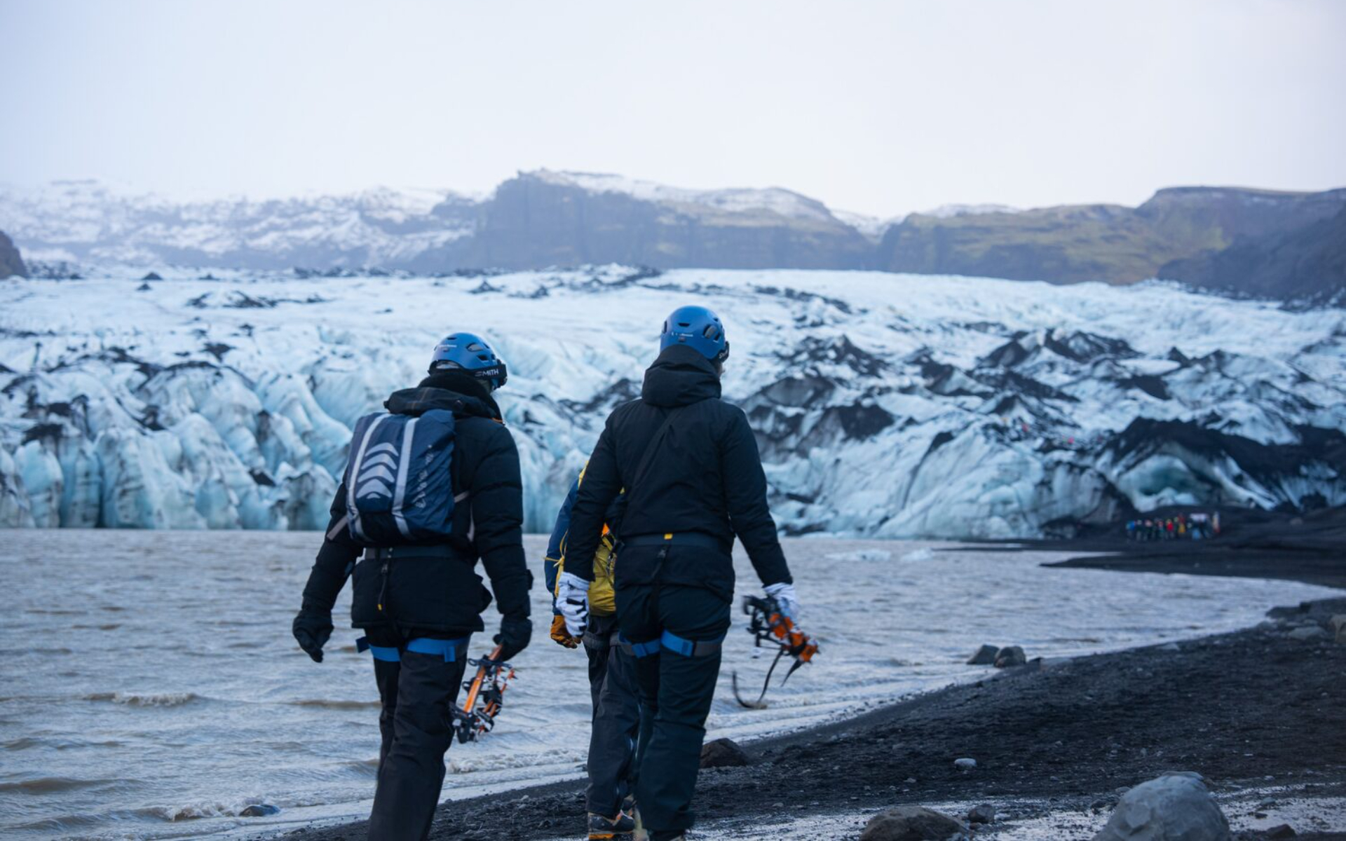 在美麗的冰島挑戰冰川徒步和攀冰 在美麗的冰島挑戰冰川徒步和攀冰
