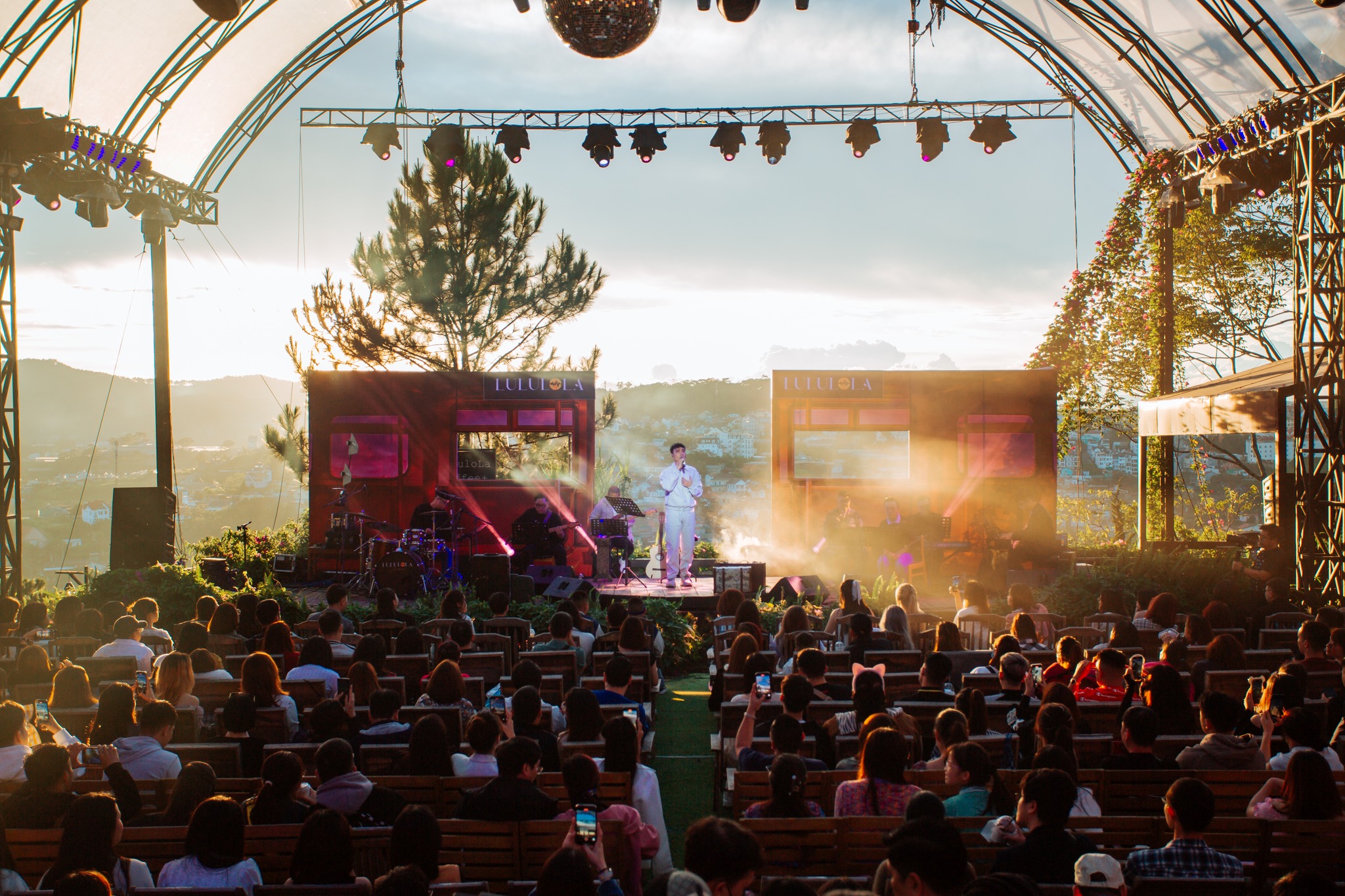 Lululola Music Show in Dalat